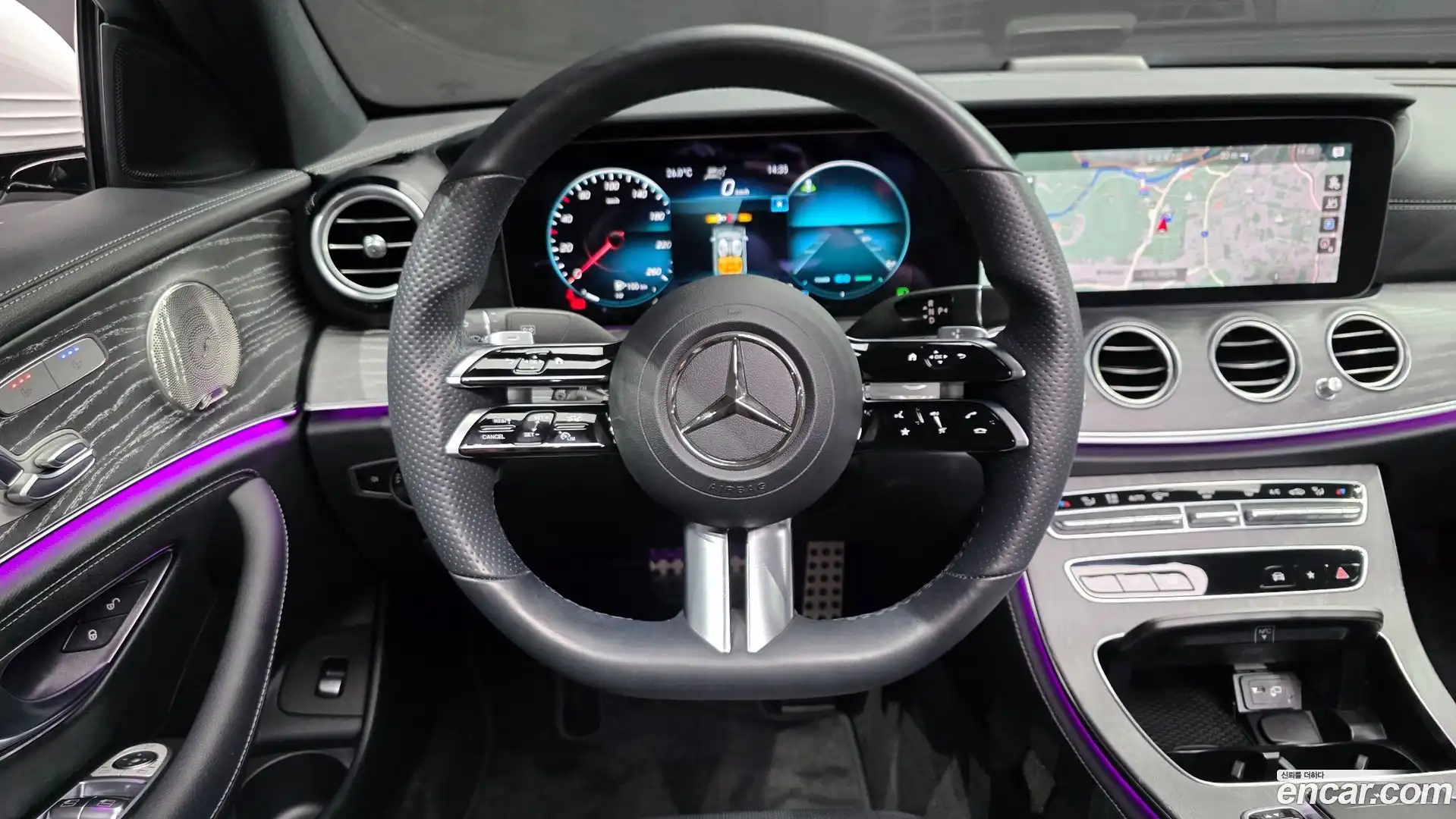 E-Class Mercedes-Benz 2022.1-OPTION-017