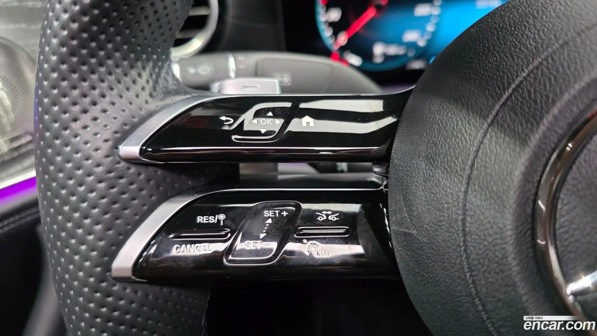 E-Class Mercedes-Benz 2022.1-OPTION-018