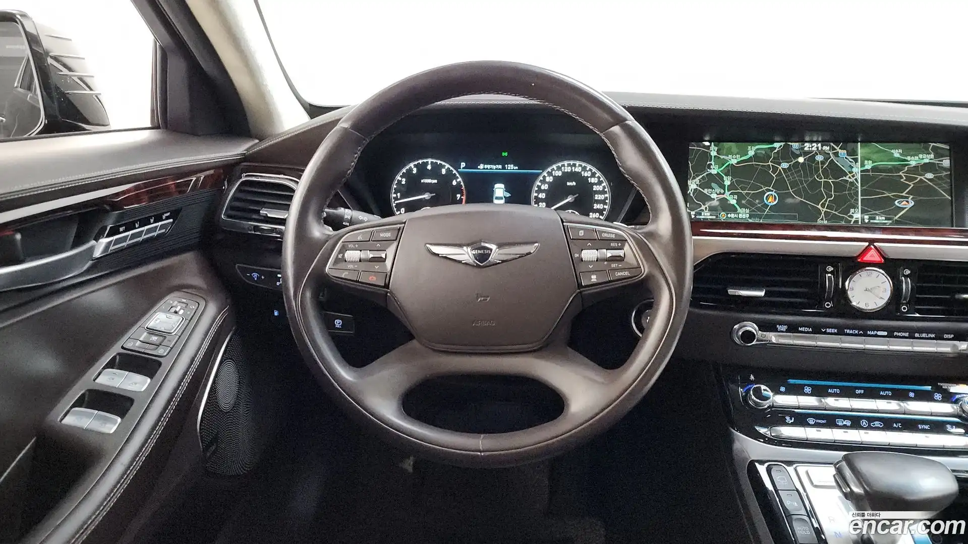 EQ900 Genesis 2016.2-OPTION-018