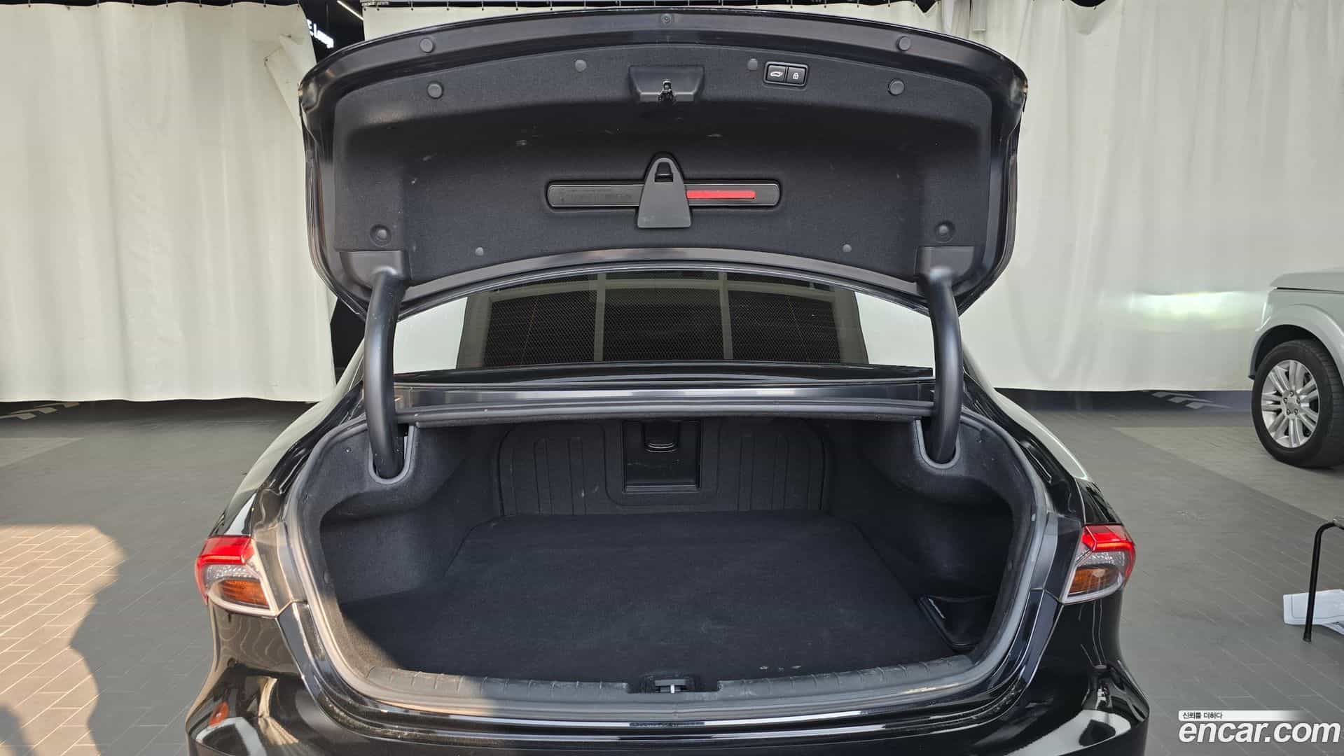 Grandeur Hyundai 2020.5-OPTION-024