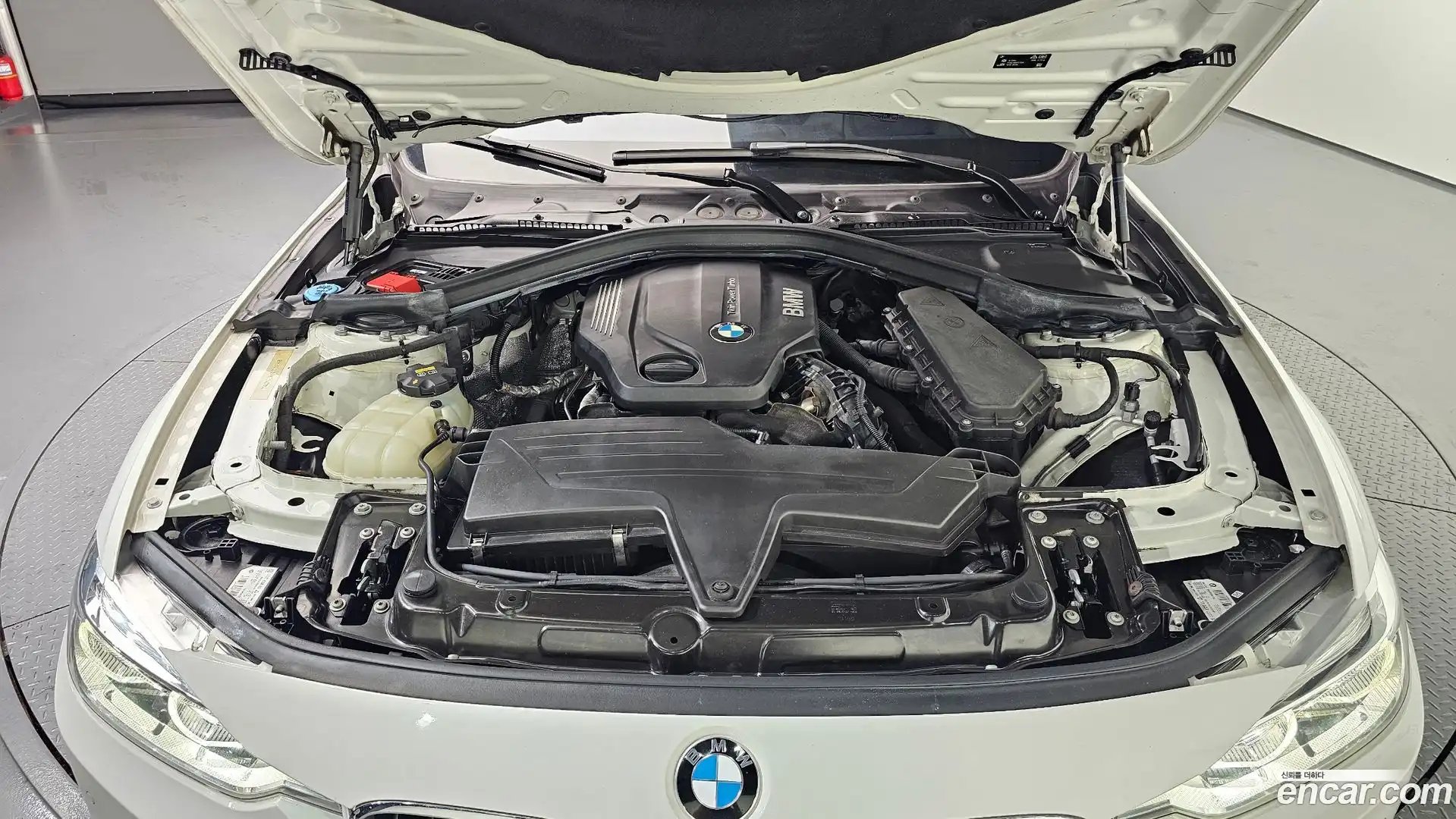 3-Series BMW 2018.1-OUTER-006