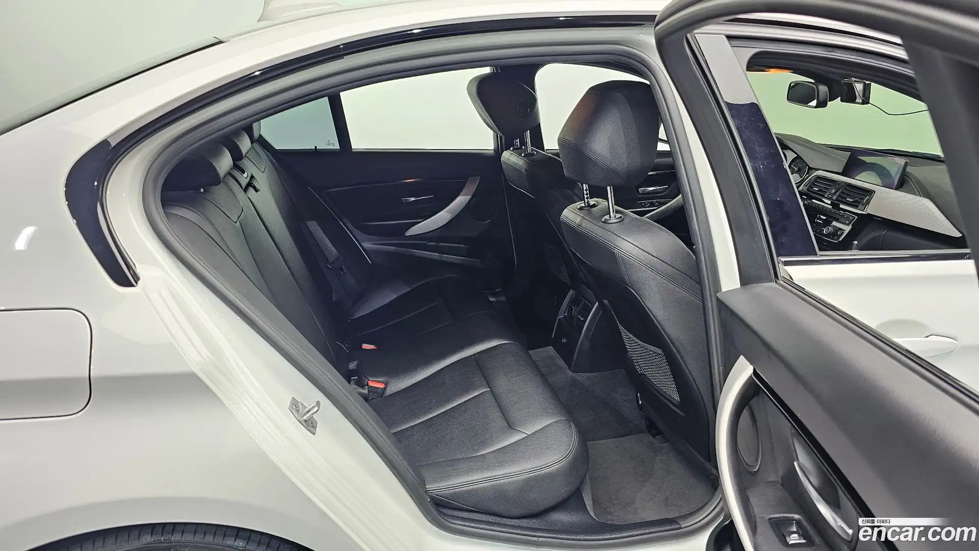 3-Series BMW 2018.1-OPTION-016
