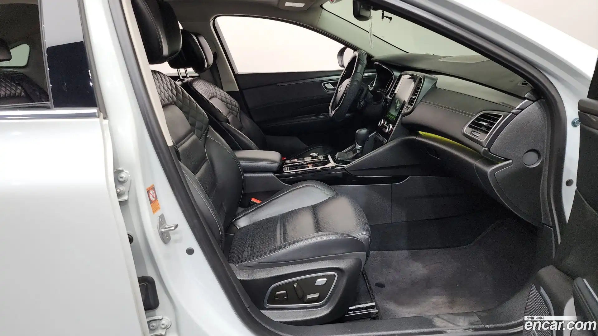 SM6 Renault Korea 2017.7-INNER-036
