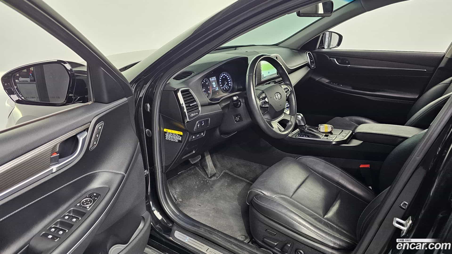 Grandeur Hyundai 2017.2-INNER-010