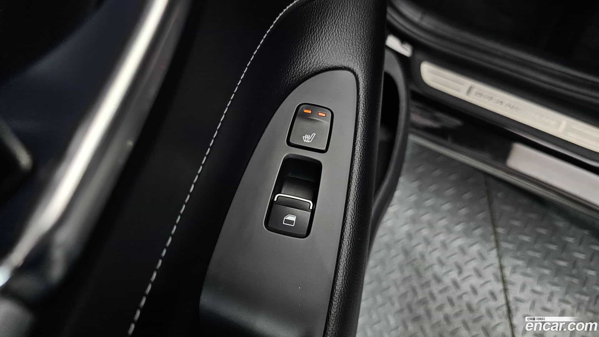Grandeur Hyundai 2017.2-OPTION-023