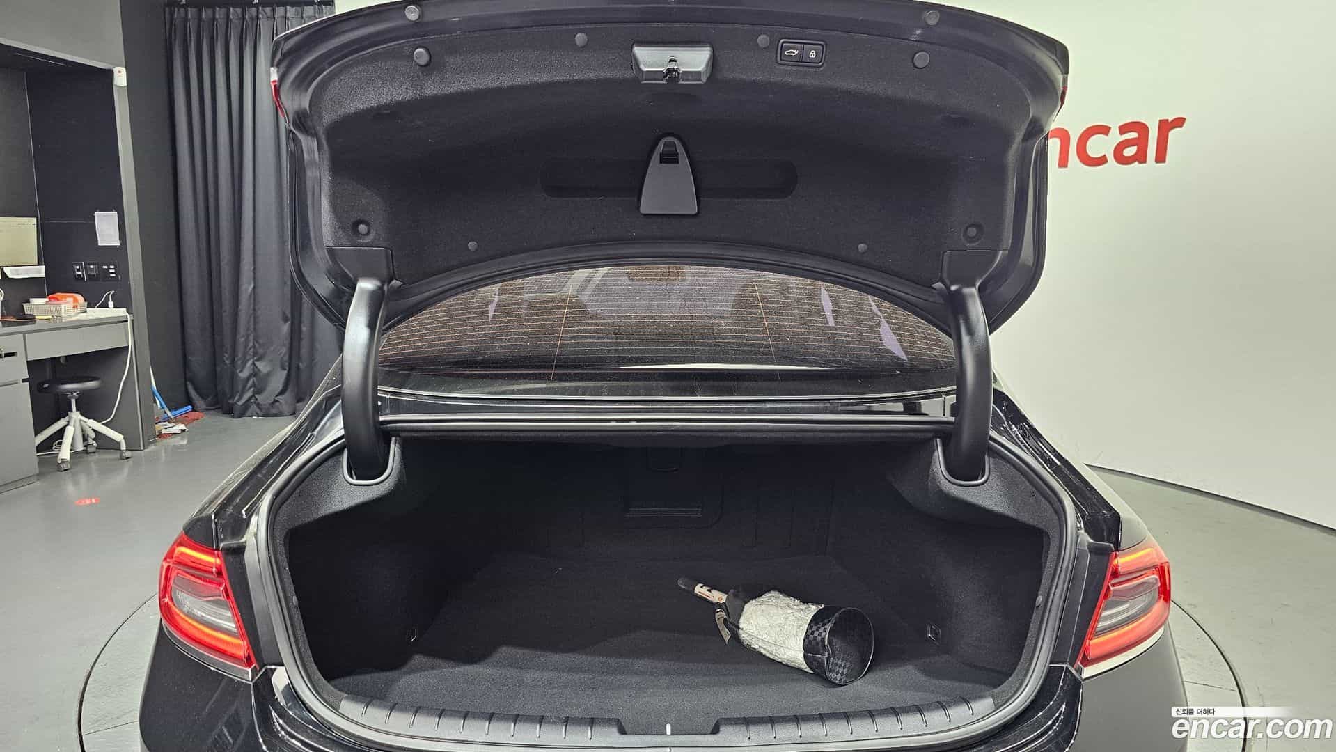 Grandeur Hyundai 2017.2-OPTION-024