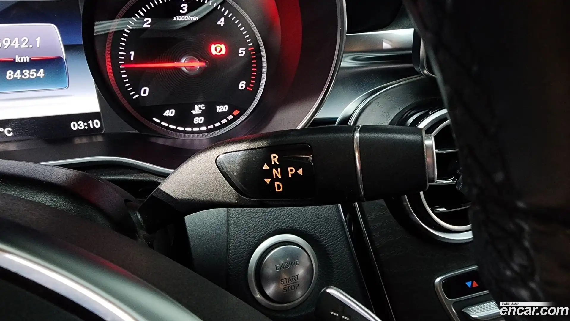 C-Class Mercedes-Benz 2015.8-INNER-009