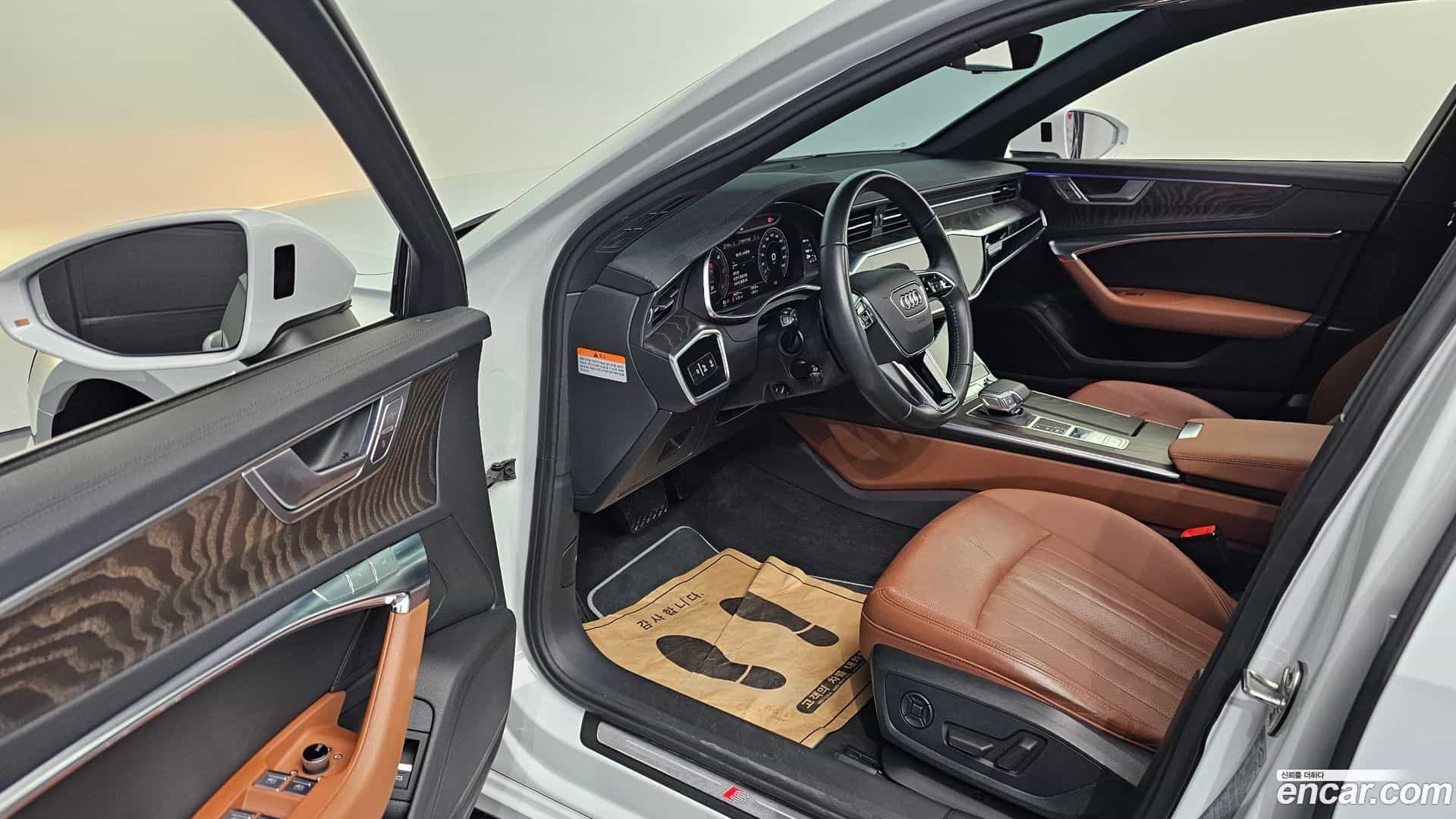 A6 Audi 2020.10-INNER-010
