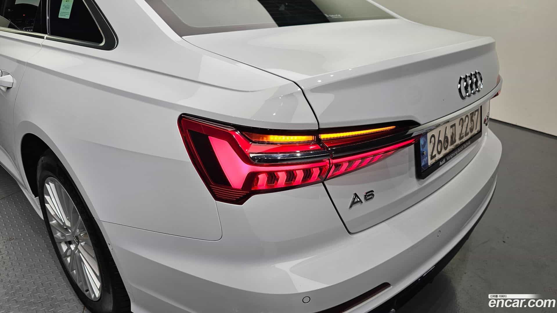 A6 Audi 2020.10-OUTER-033