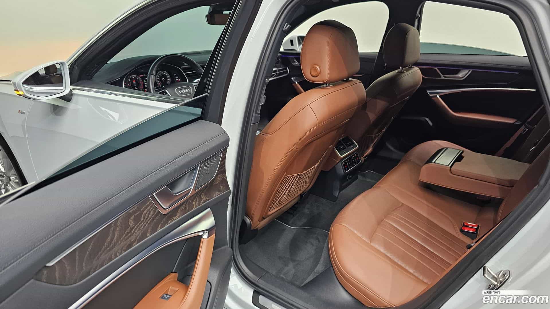 A6 Audi 2020.10-INNER-036
