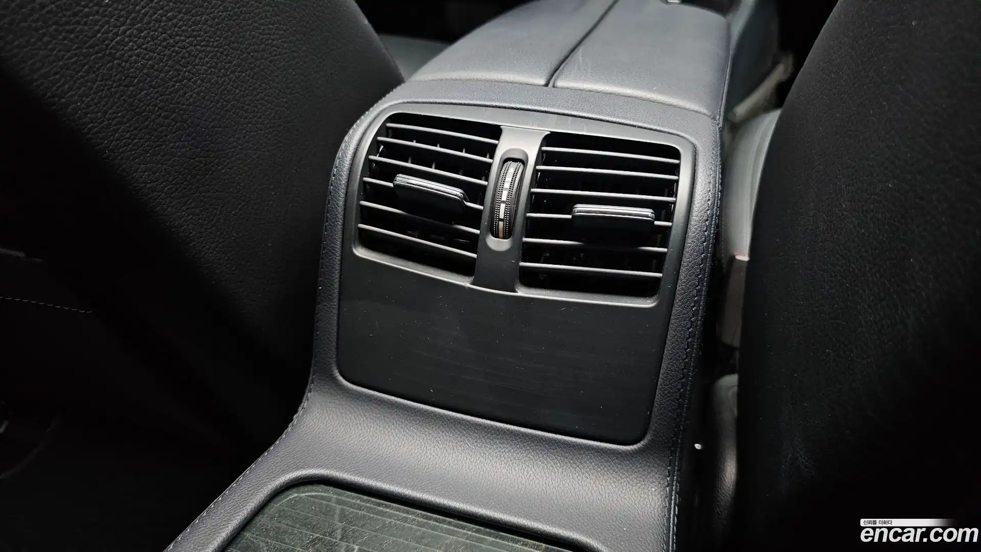CLS-Class Mercedes-Benz 2015.10-OPTION-044