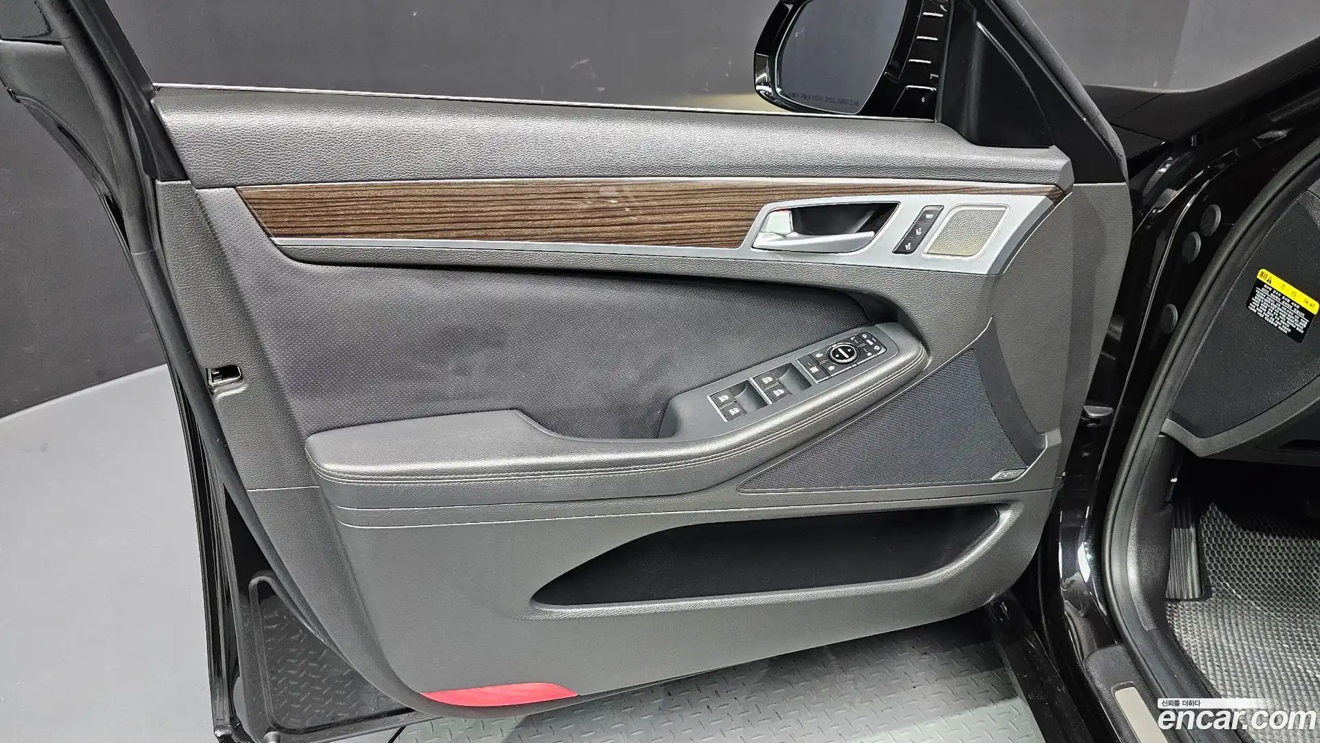 G80 Genesis 2017.7-INNER-034