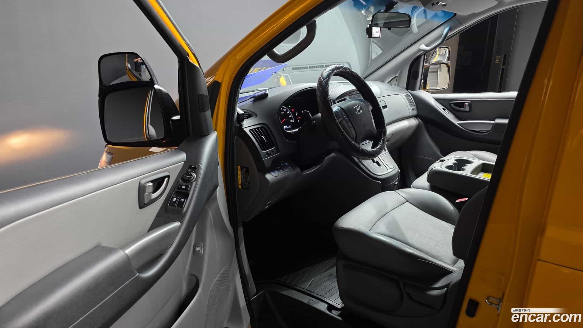 Starex Hyundai 2020.4-INNER-010