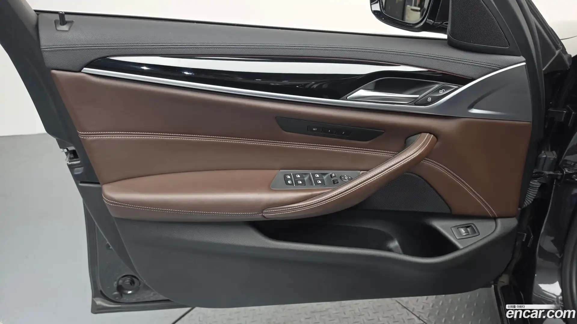 5-Series BMW 2019.3-INNER-034