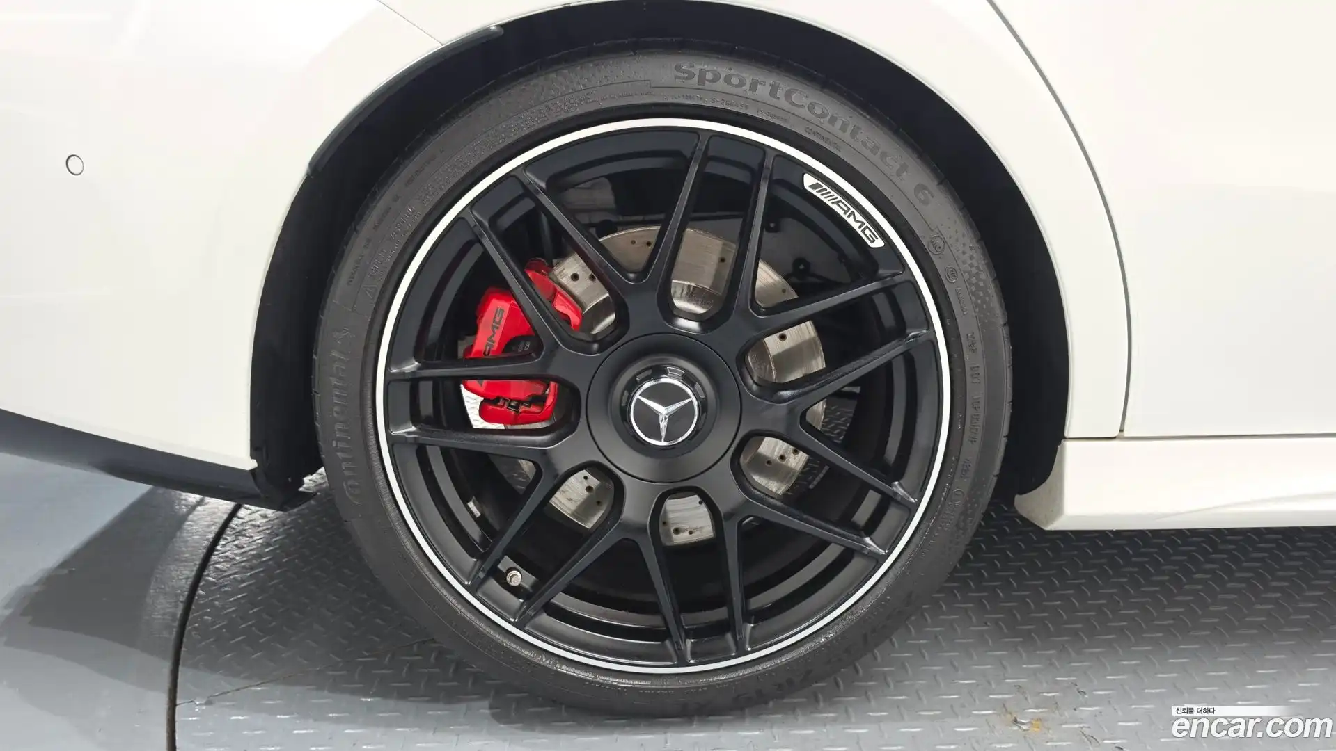 CLA-Class Mercedes-Benz 2025.8-OUTER-005