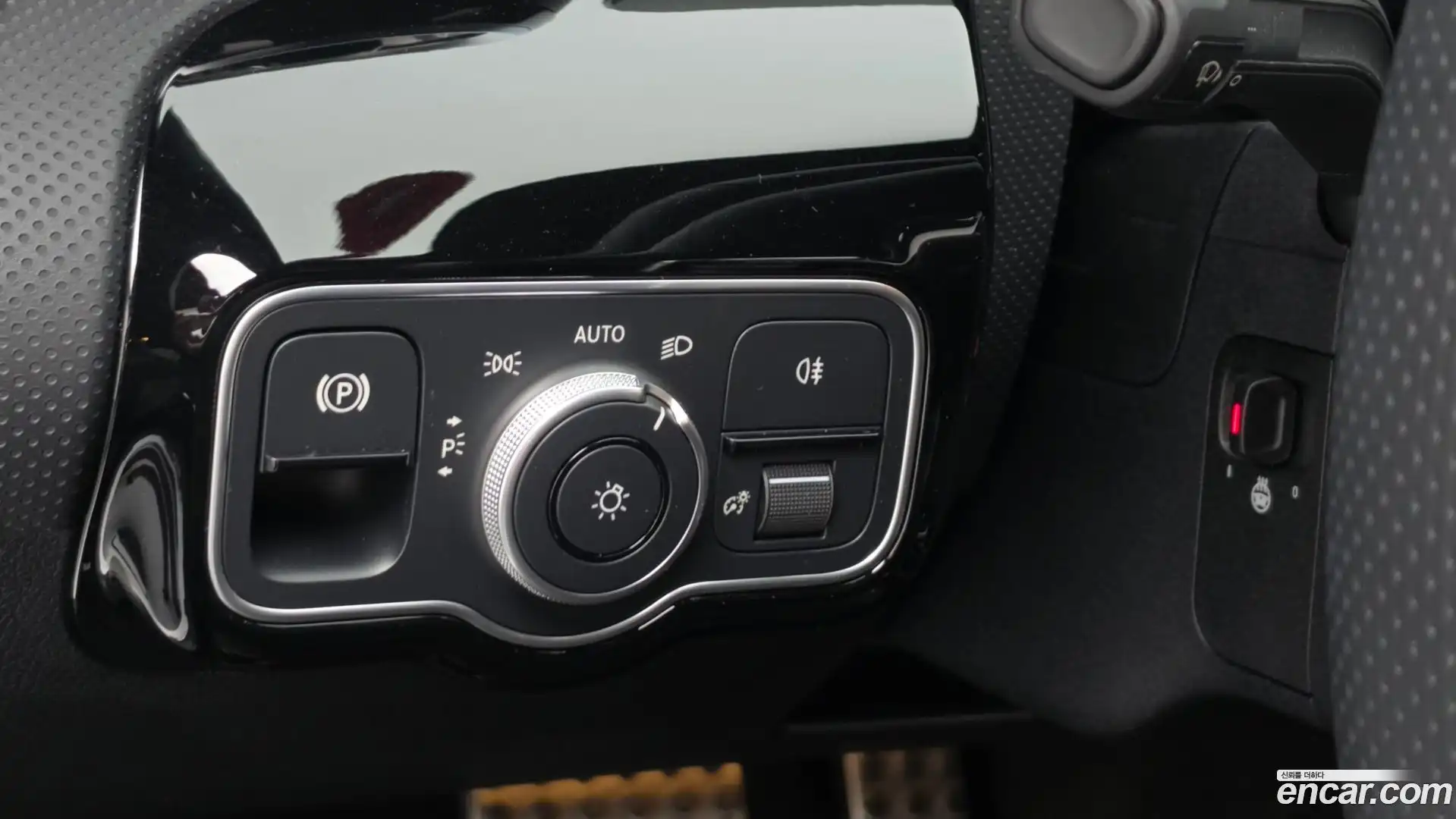 CLA-Class Mercedes-Benz 2025.8-OPTION-021