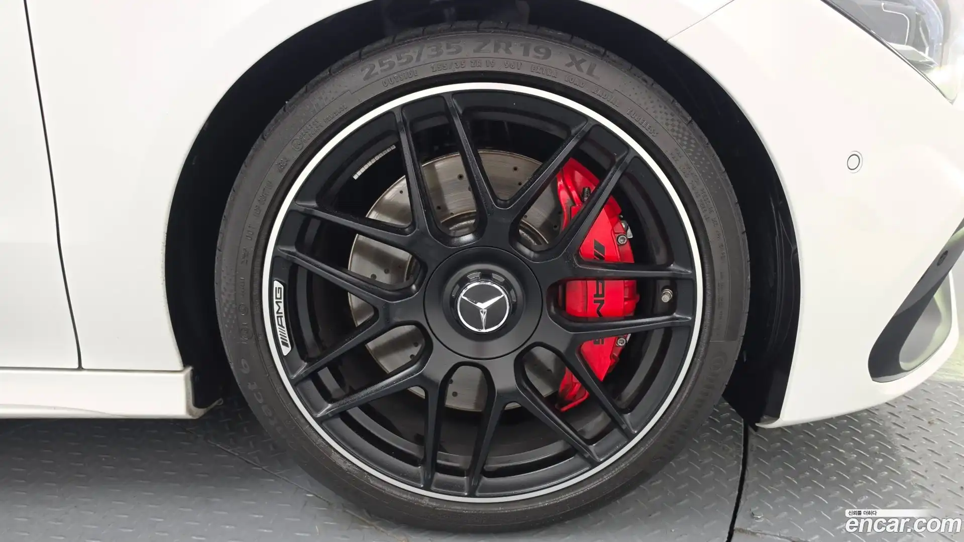 CLA-Class Mercedes-Benz 2025.8-OUTER-031