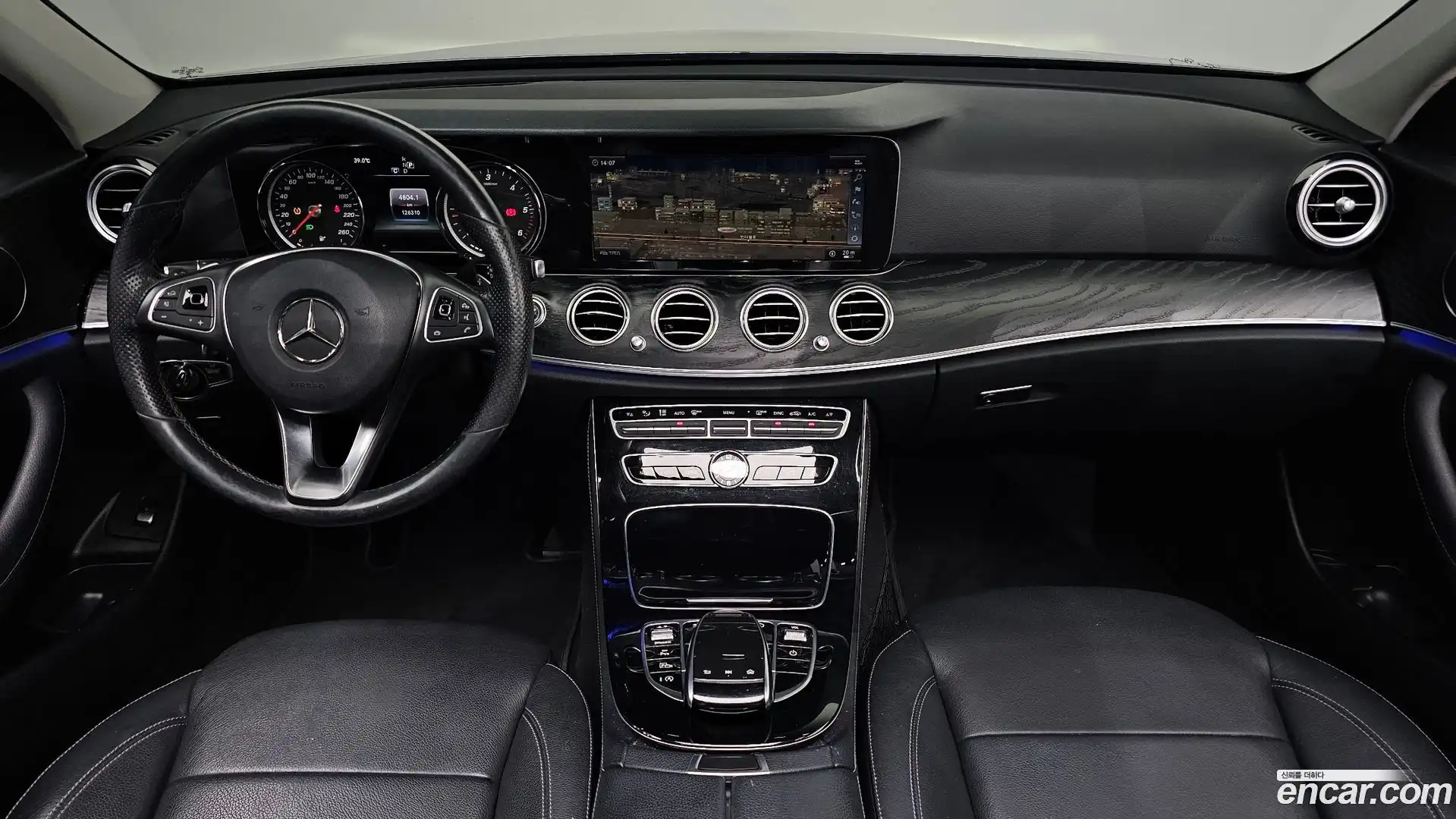 E-Class Mercedes-Benz 2017.11-INNER-007
