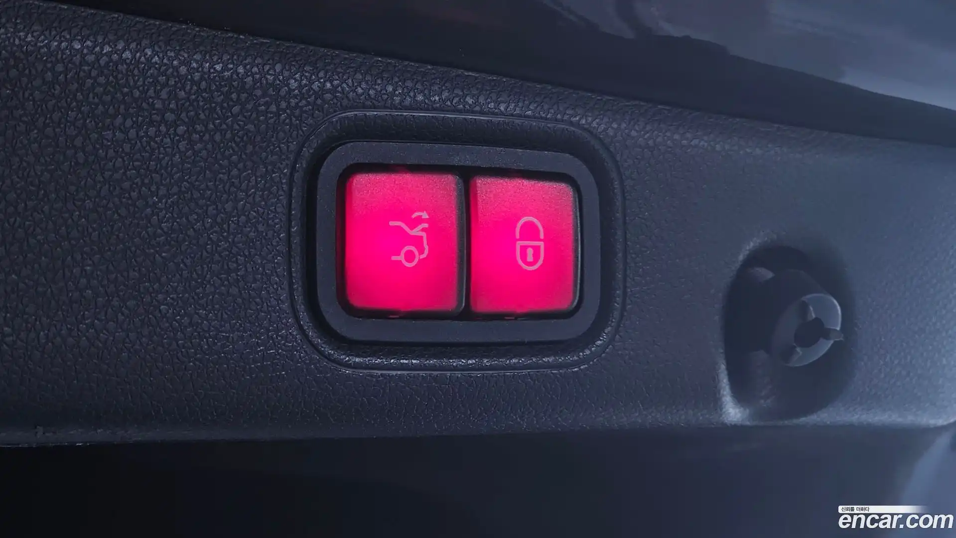 E-Class Mercedes-Benz 2017.11-OPTION-023
