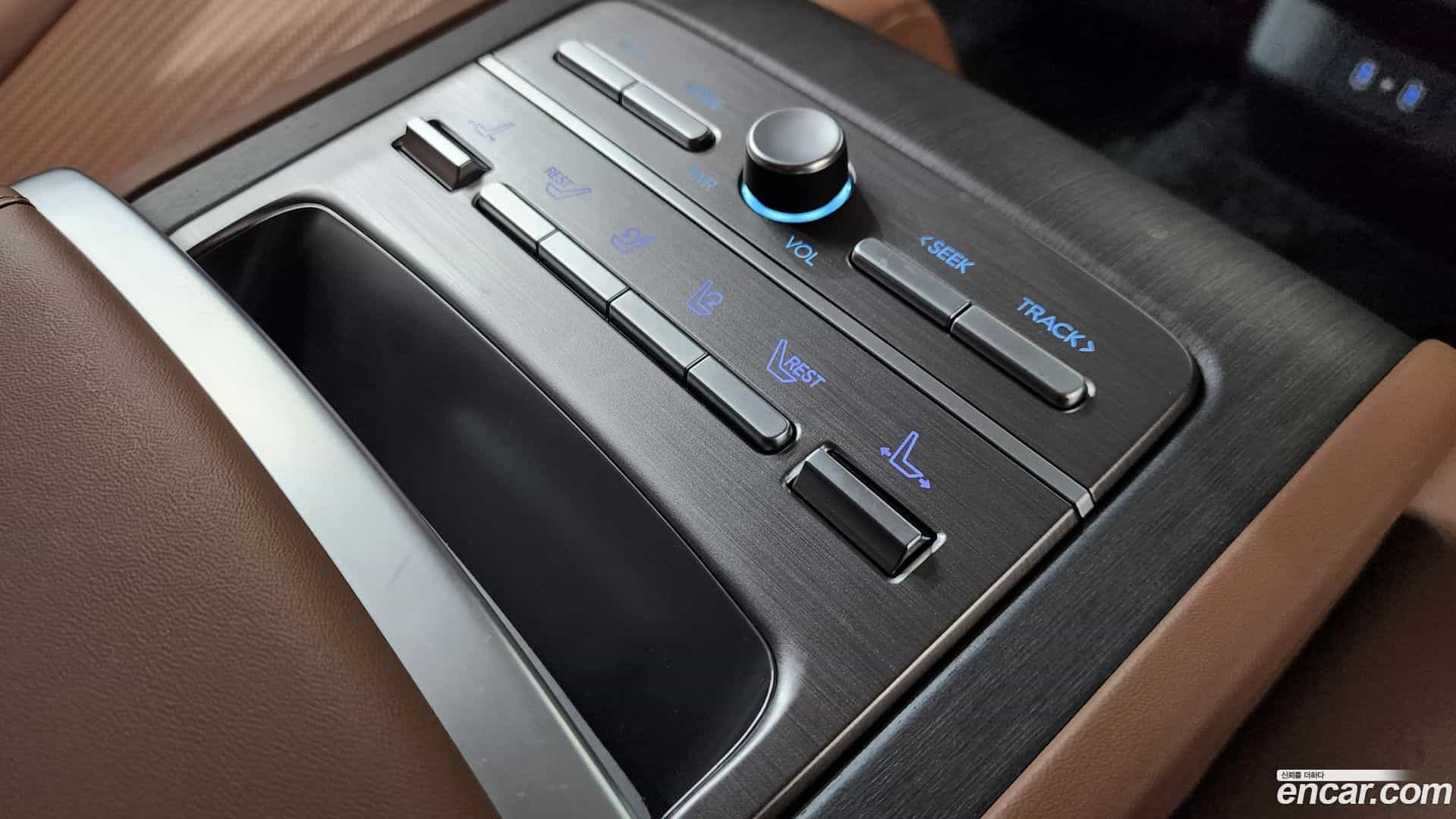 Grandeur Hyundai 2024.4-OPTION-023