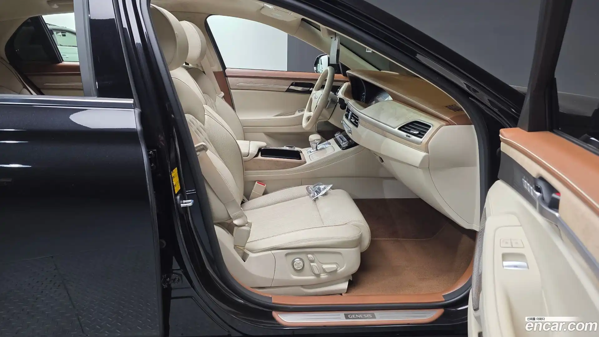 G90 Genesis 2019.3-INNER-036