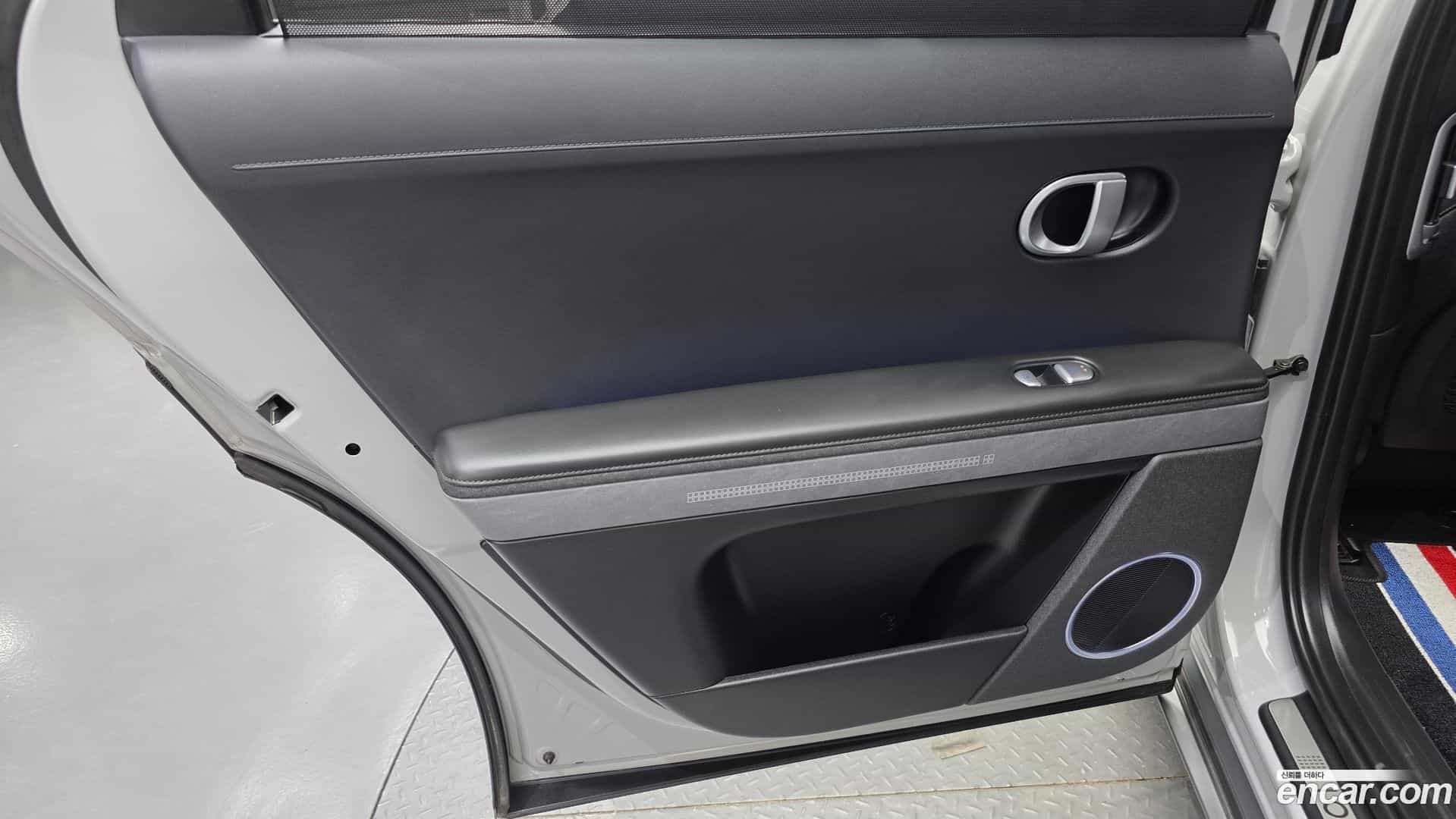 Ioniq5 Hyundai 2022.2-INNER-035