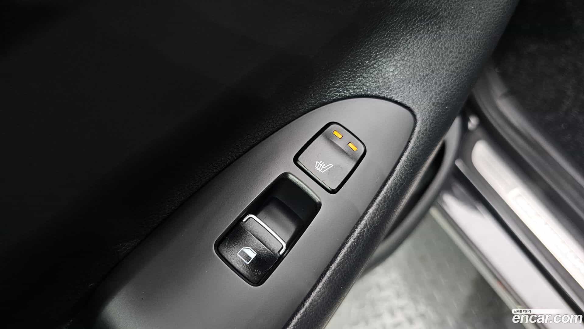 Grandeur Hyundai 2019.4-OPTION-041