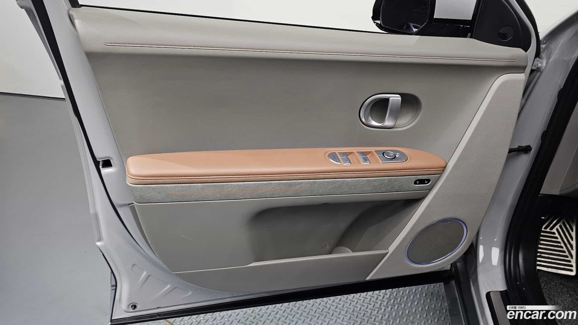 Ioniq5 Hyundai 2022.5-INNER-034