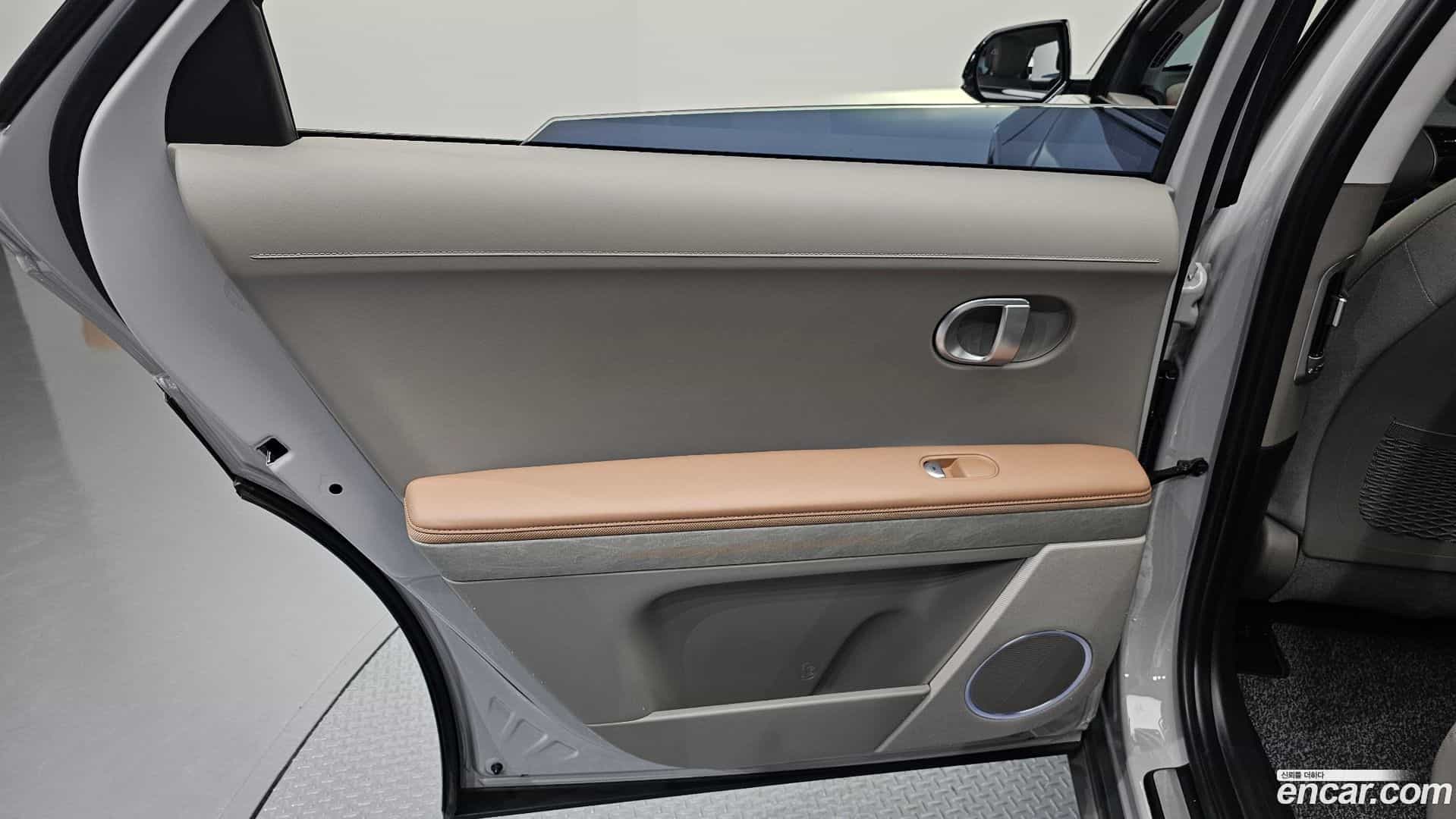 Ioniq5 Hyundai 2022.5-INNER-035