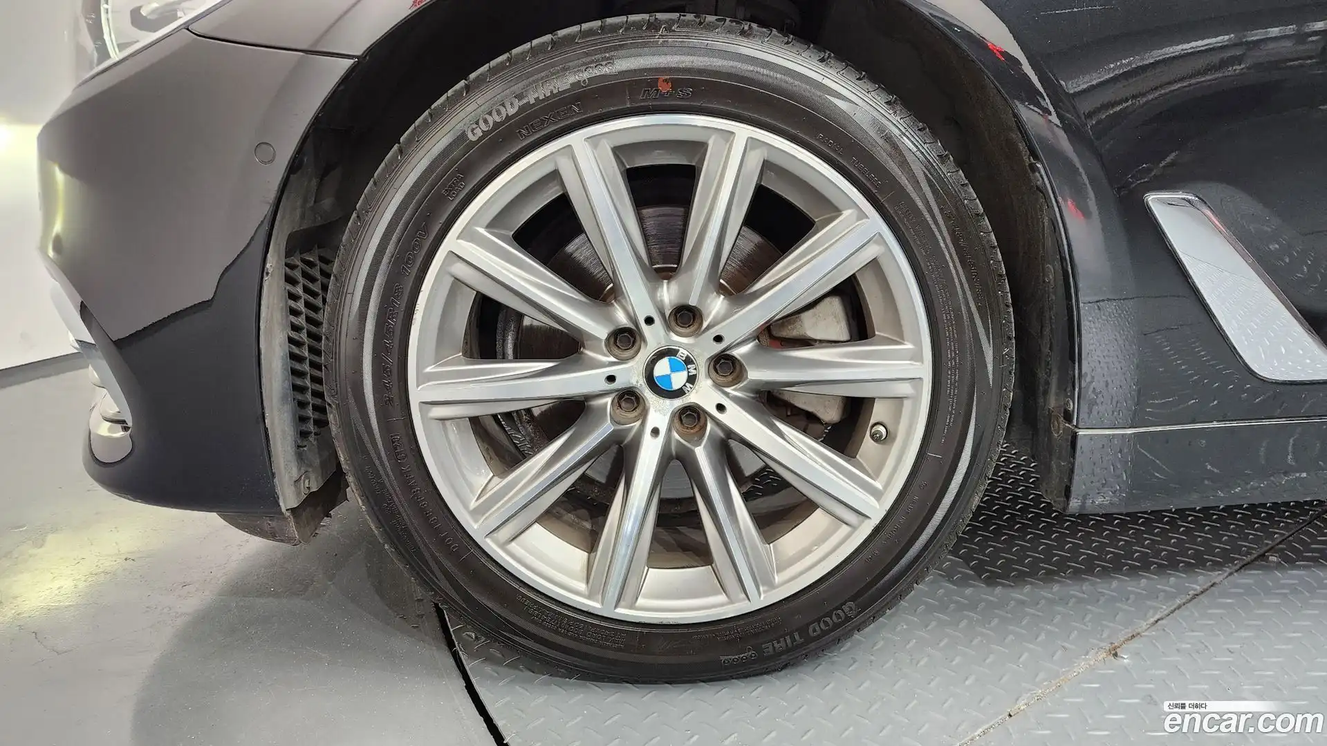 5-Series BMW 2019.5-OUTER-005
