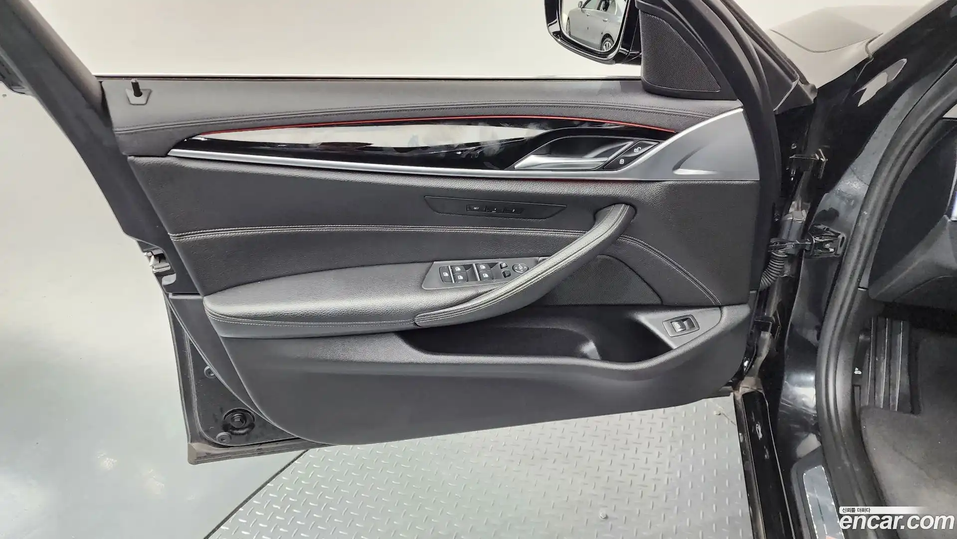 5-Series BMW 2019.5-INNER-034