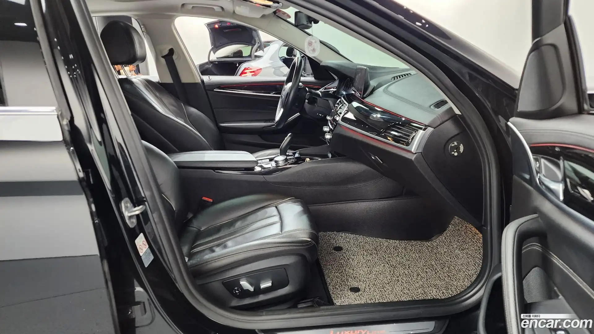 5-Series BMW 2019.5-INNER-036