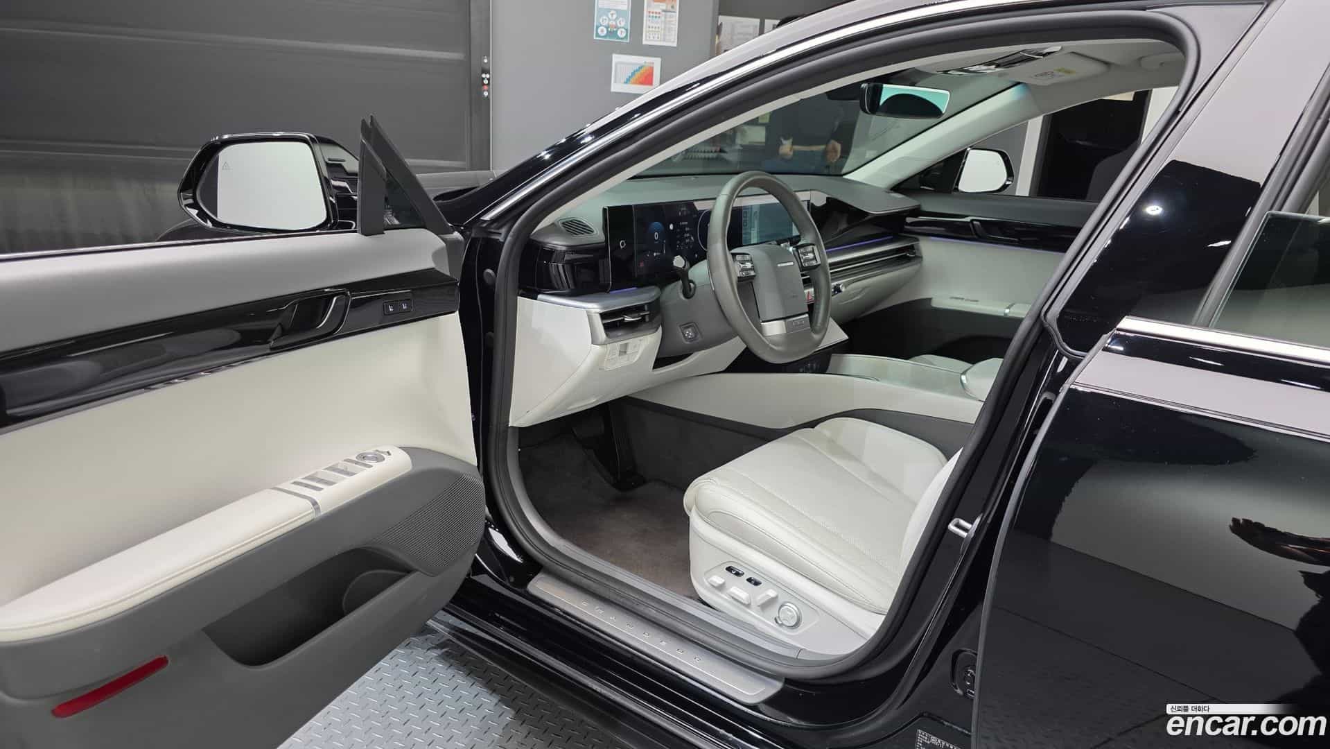 Grandeur Hyundai 2022.11-INNER-010