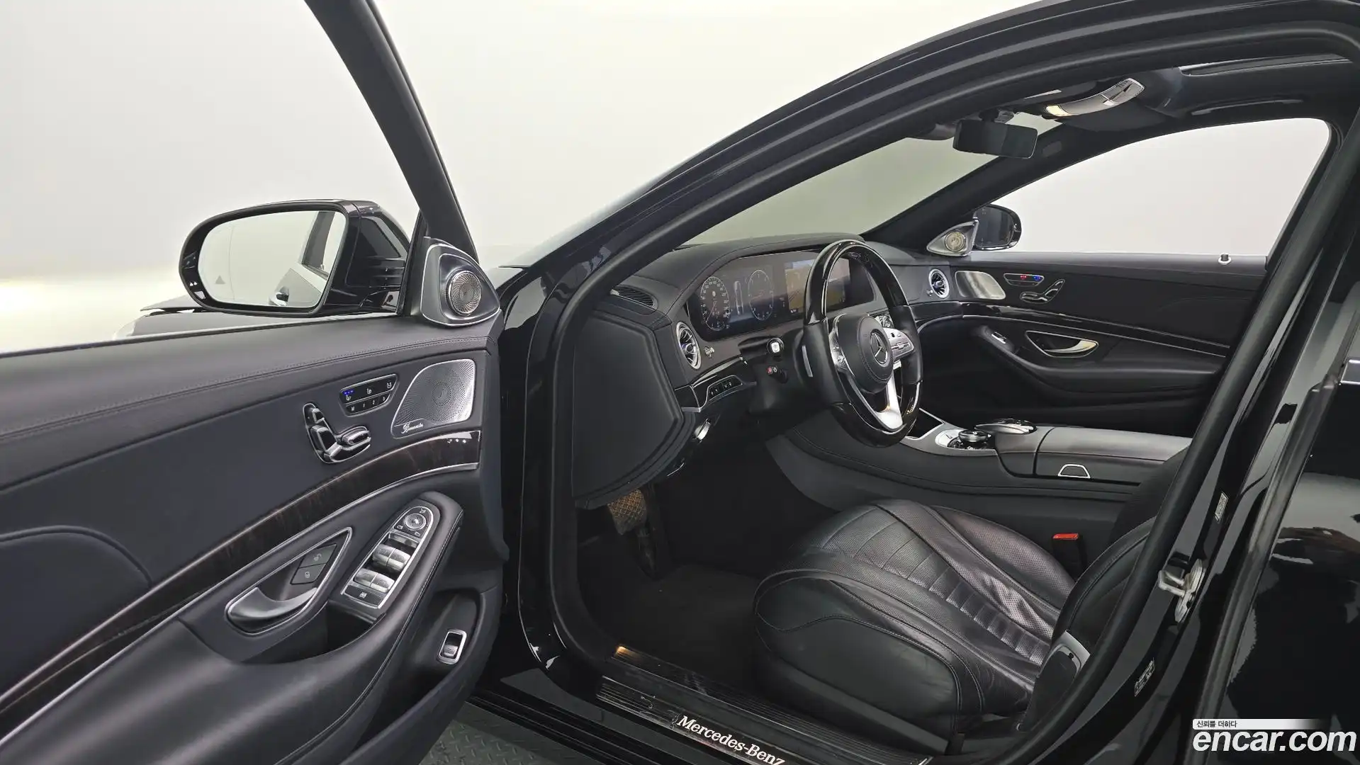 S-Class Mercedes-Benz 2017.8-INNER-010