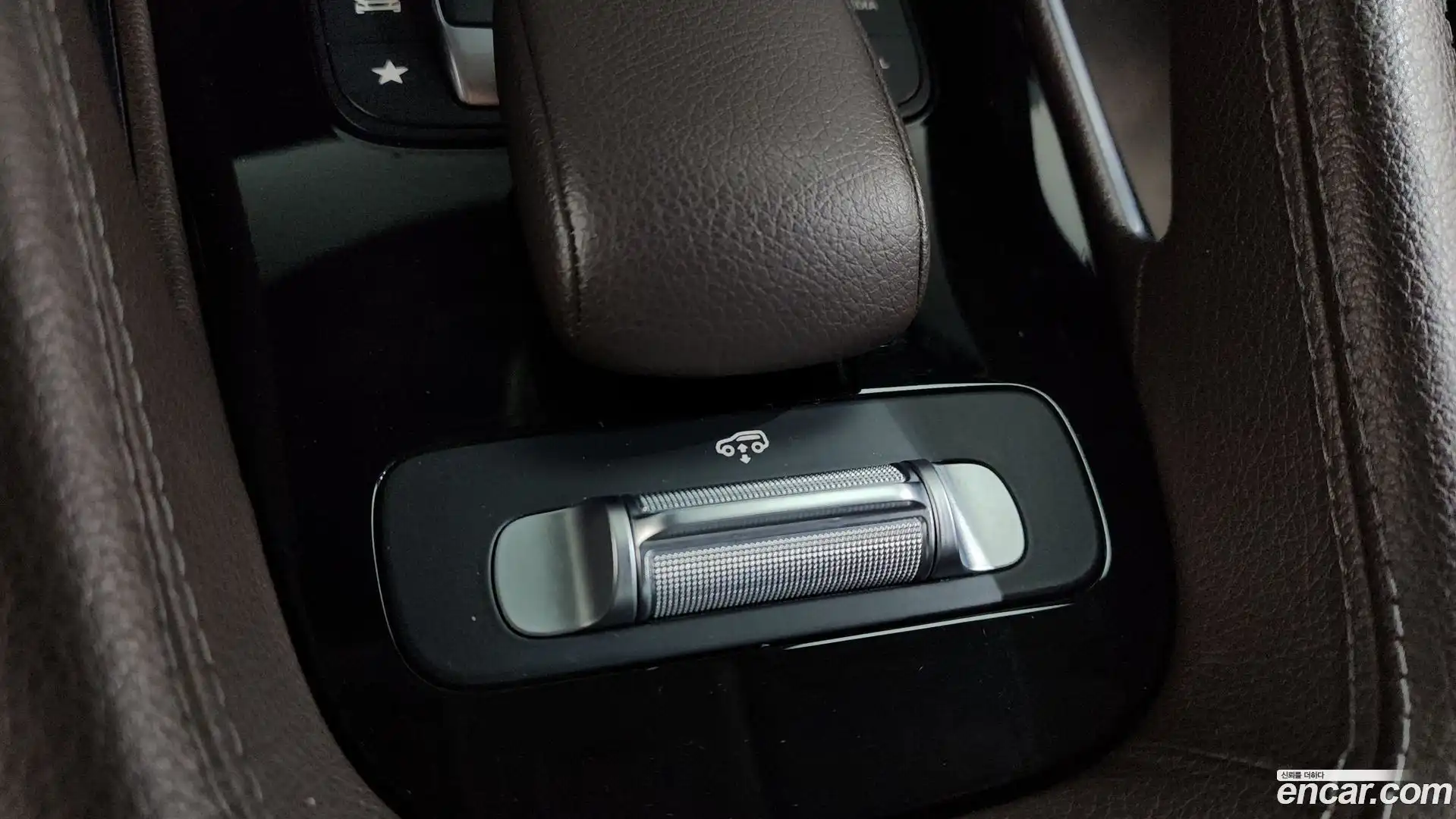 GLE-Class Mercedes-Benz 2020.11-OPTION-016