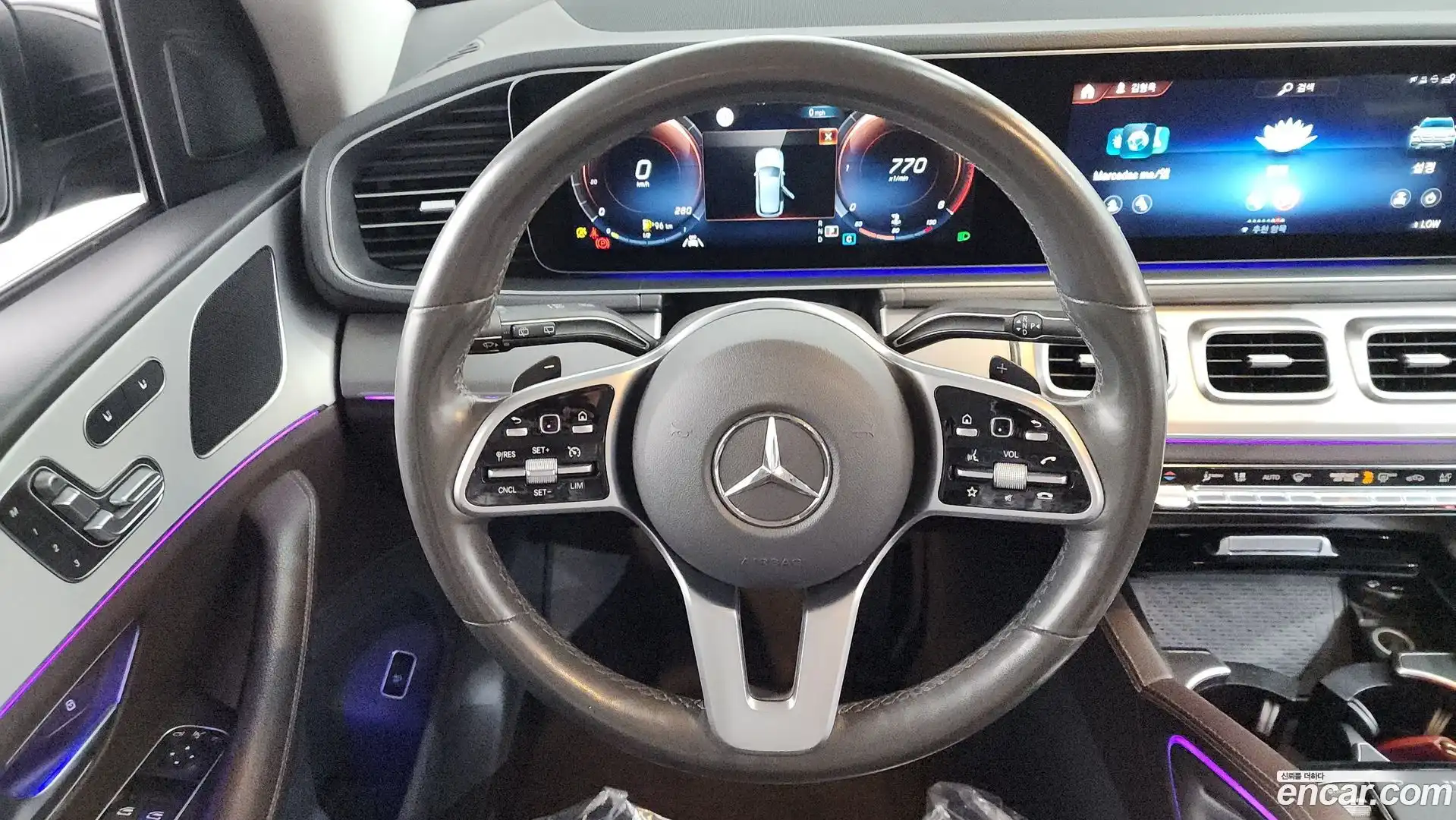 GLE-Class Mercedes-Benz 2020.11-OPTION-018