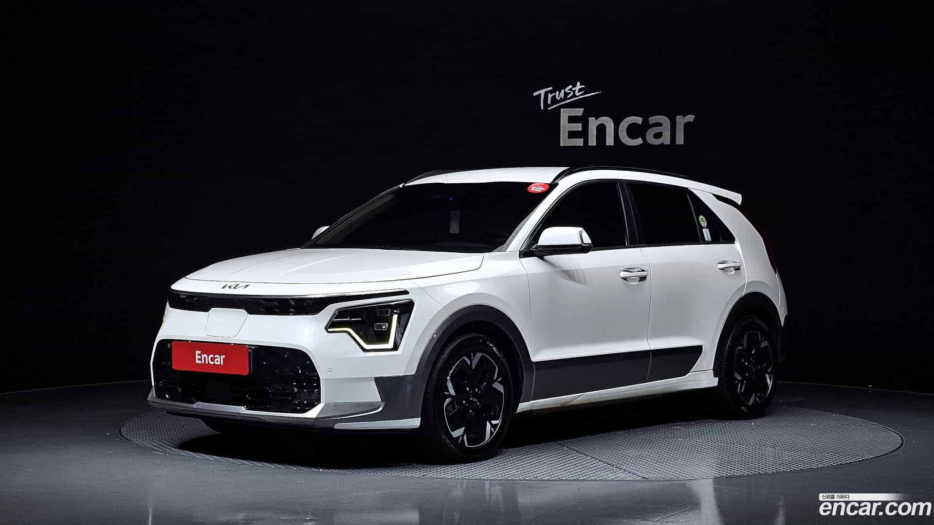 Niro Kia 2023.4-OUTER-001