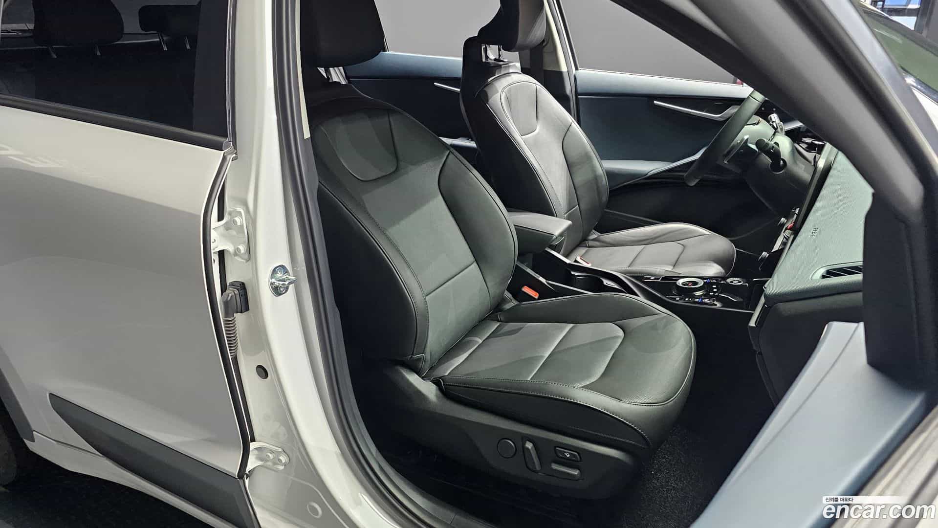 Niro Kia 2023.4-OPTION-016