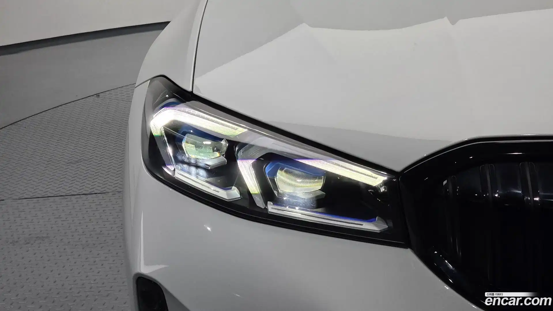 3-Series BMW 2023.9-OUTER-032