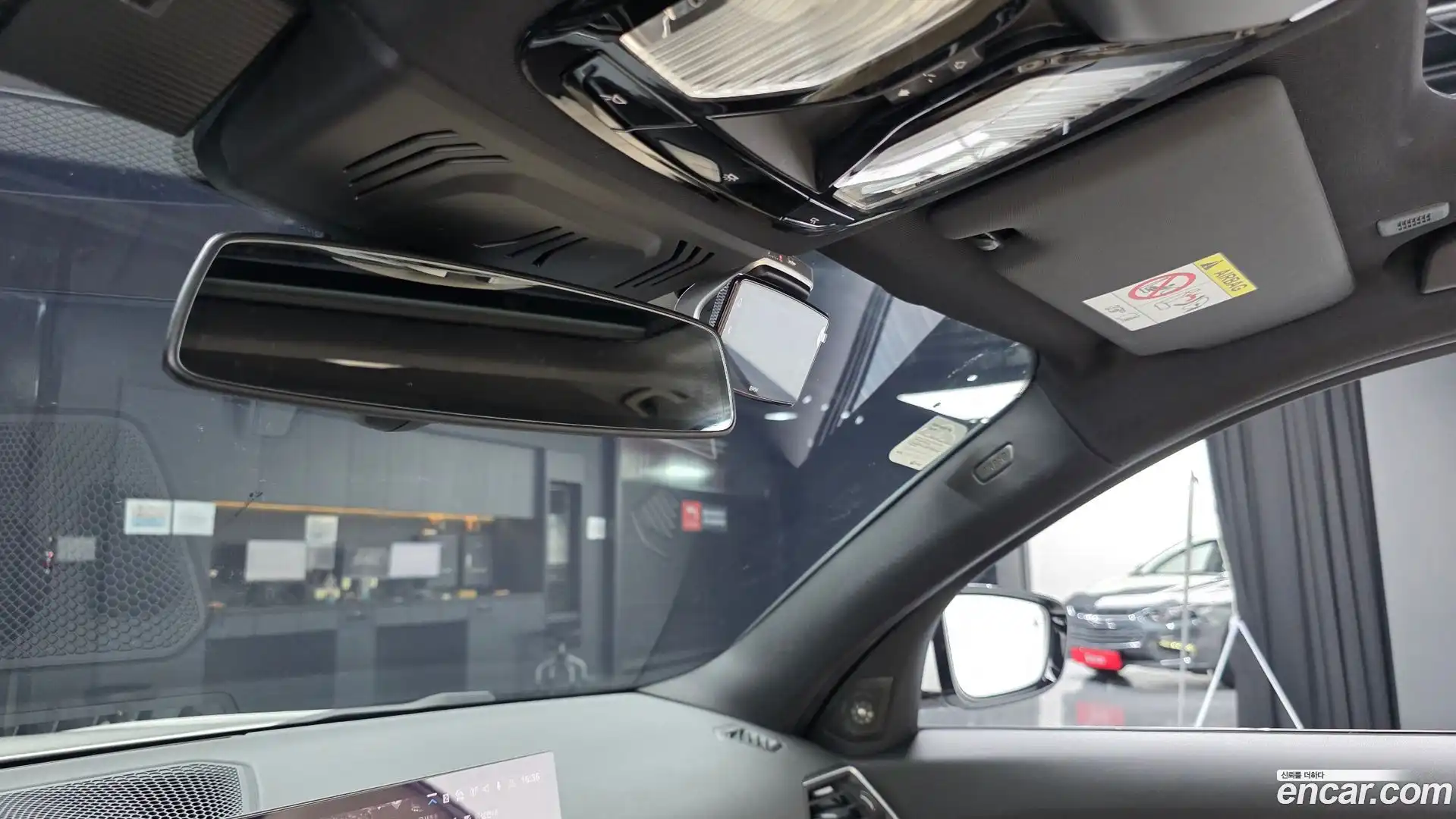 3-Series BMW 2023.9-OPTION-044