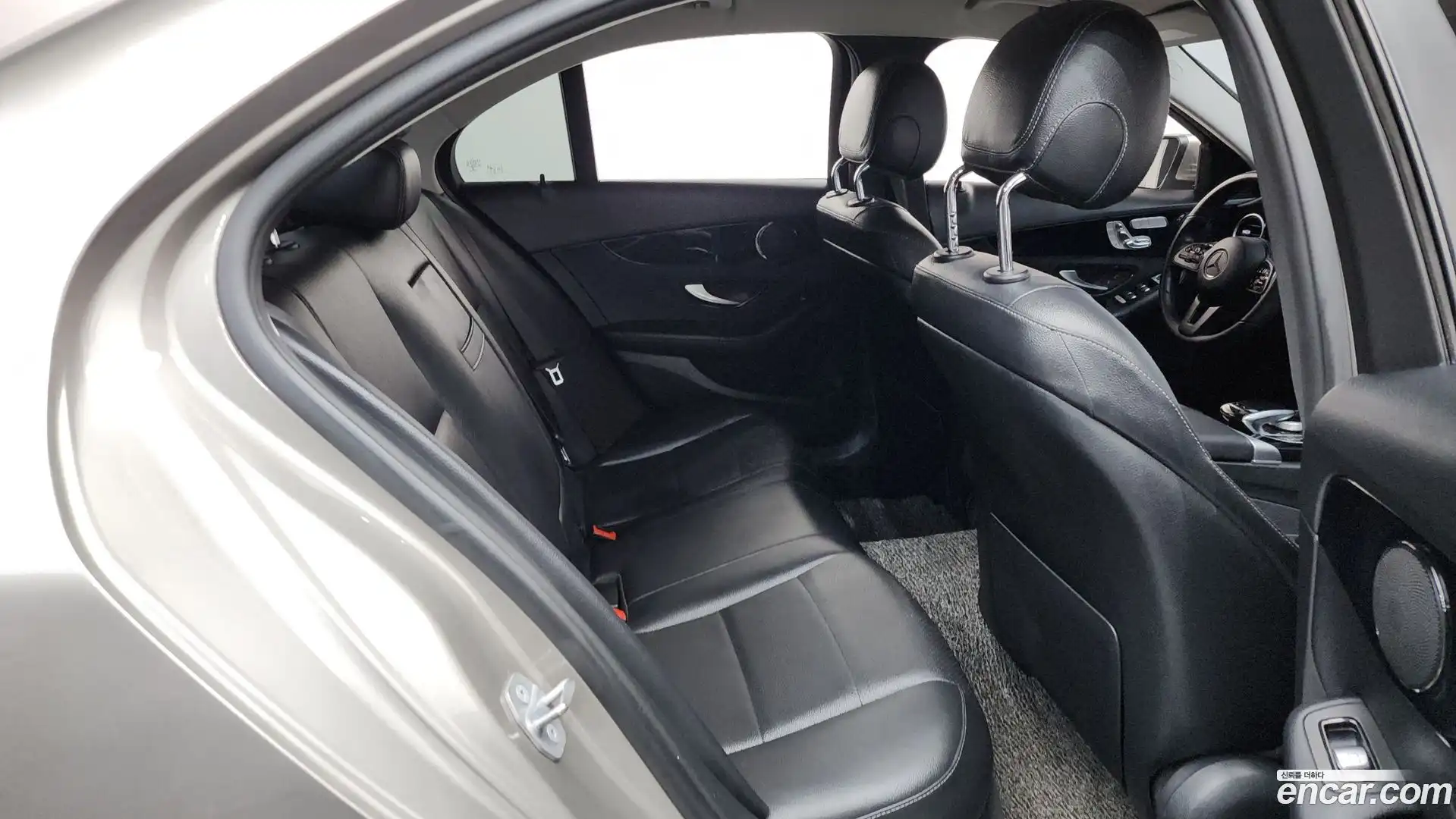 C-Class Mercedes-Benz 2019.11-OPTION-015