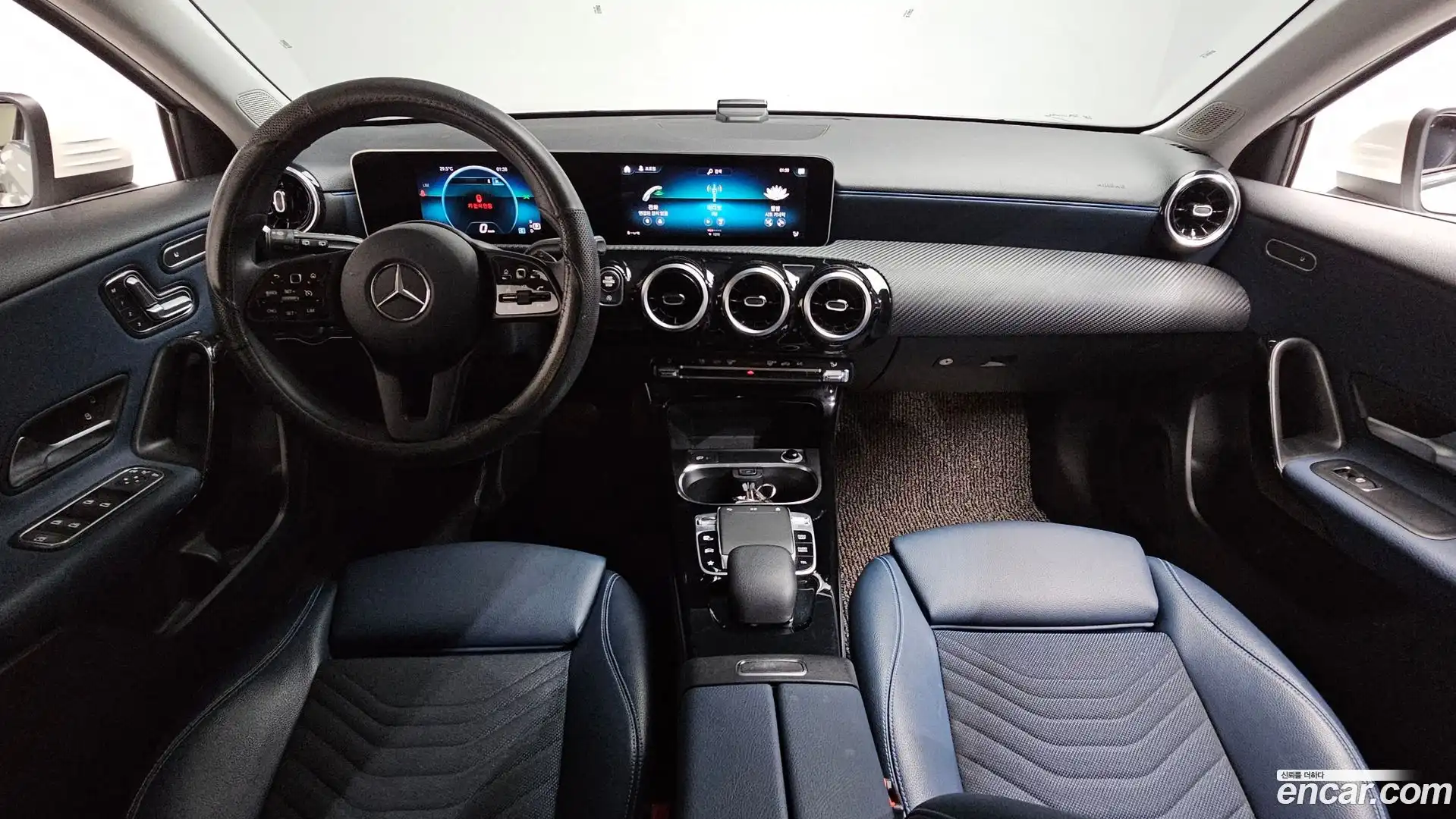 A-Class Mercedes-Benz 2019.10-INNER-007
