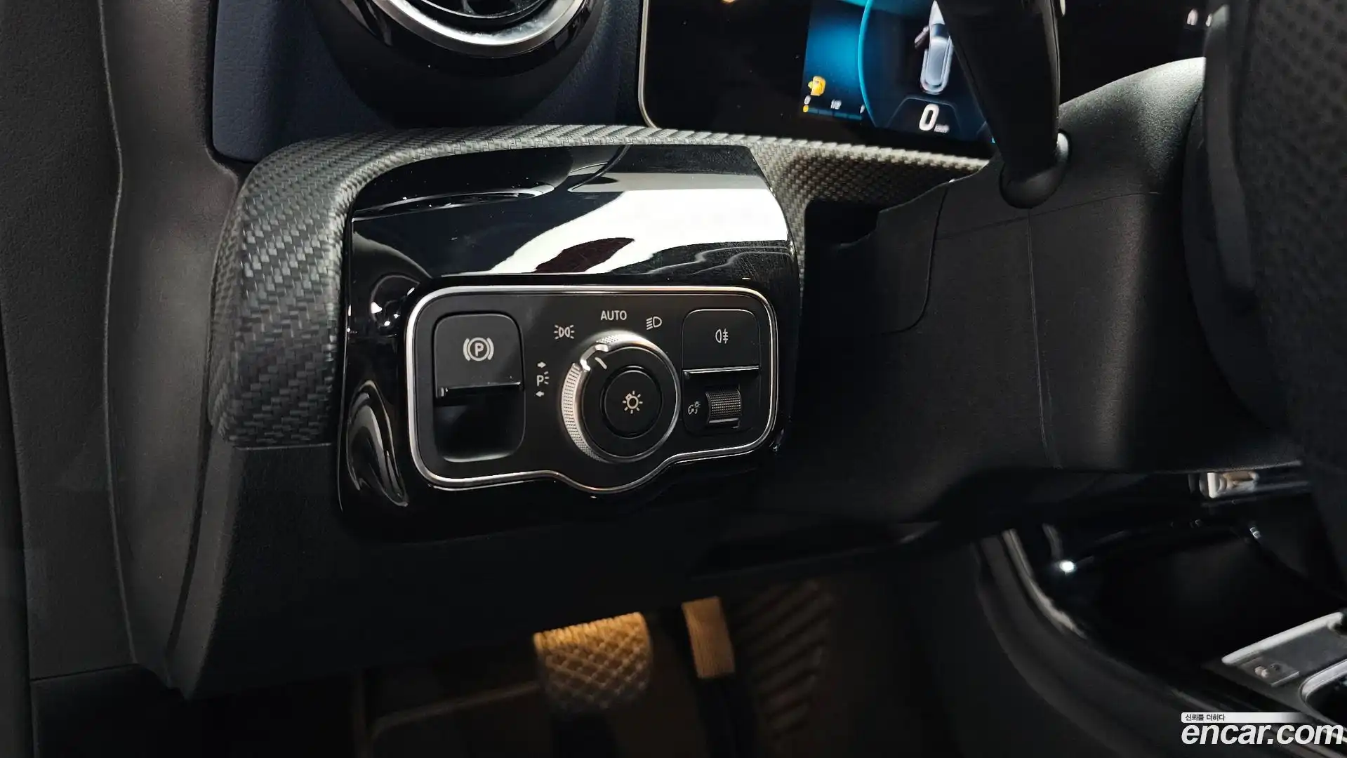 A-Class Mercedes-Benz 2019.10-OPTION-043