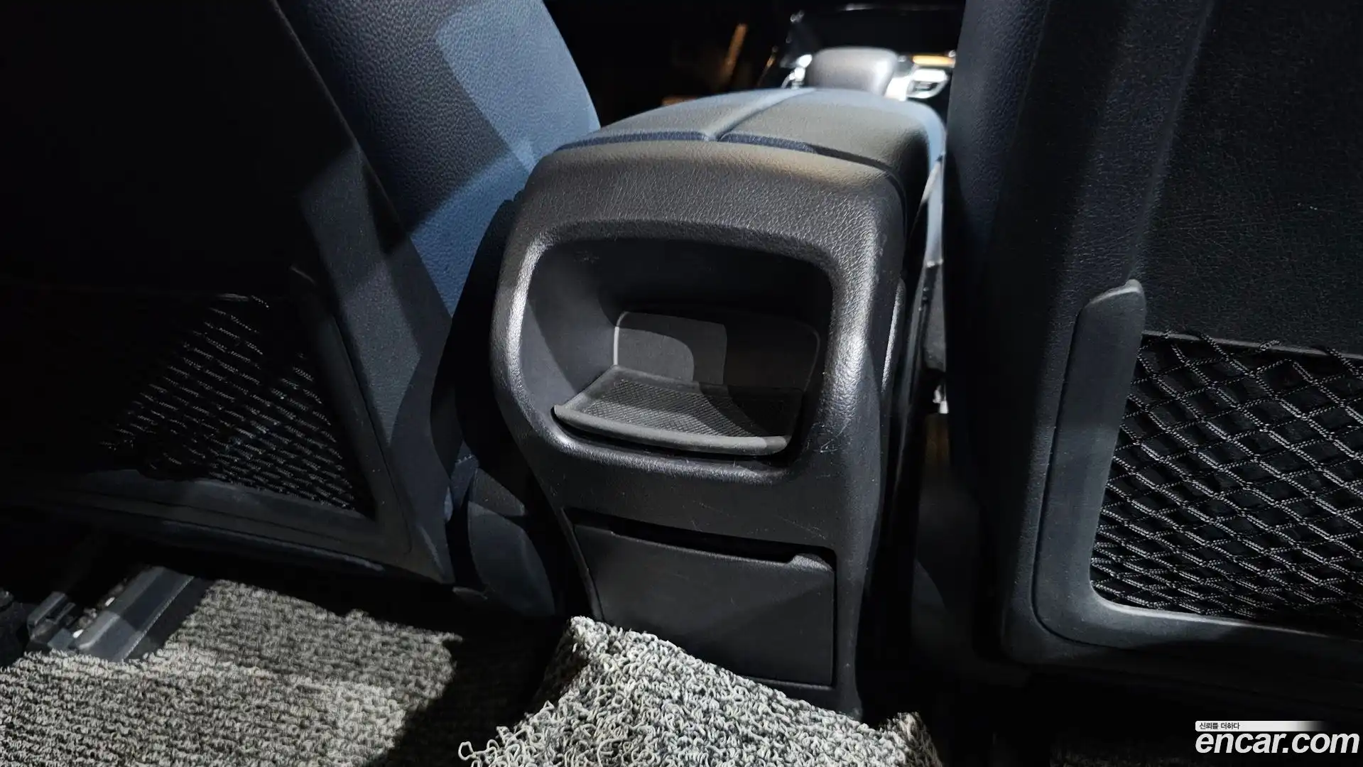 A-Class Mercedes-Benz 2019.10-OPTION-044