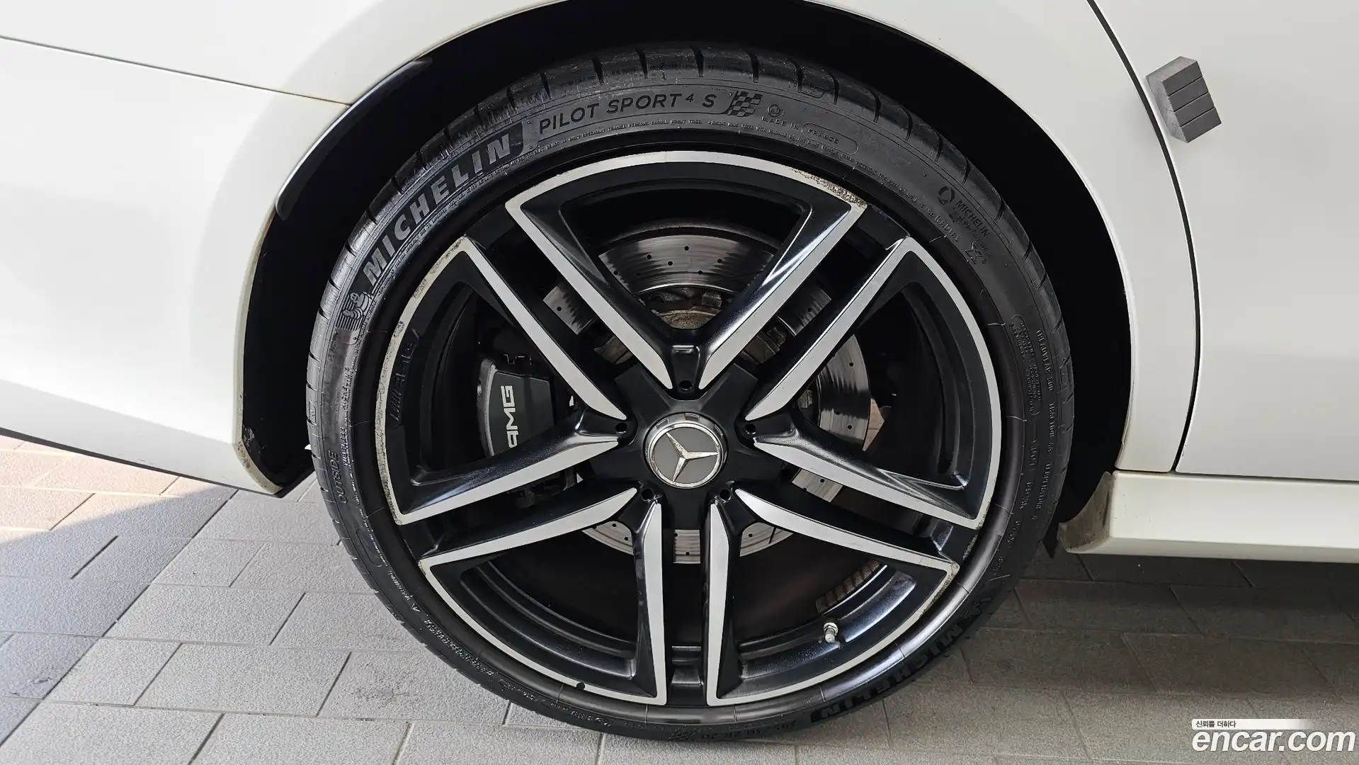 E-Class Mercedes-Benz 2019.11-OUTER-005