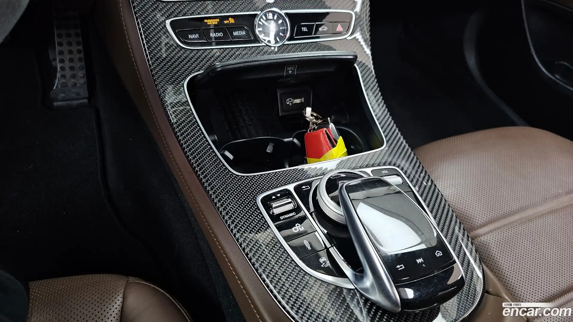 E-Class Mercedes-Benz 2019.11-INNER-009