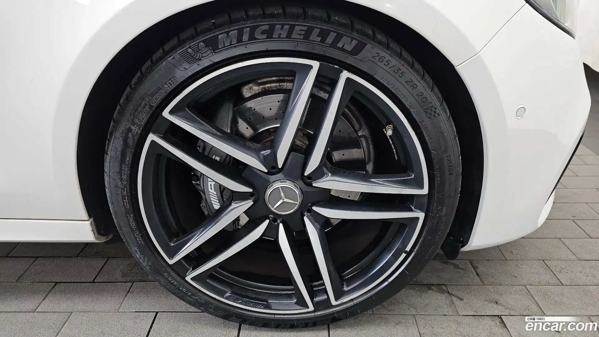 E-Class Mercedes-Benz 2019.11-OUTER-031