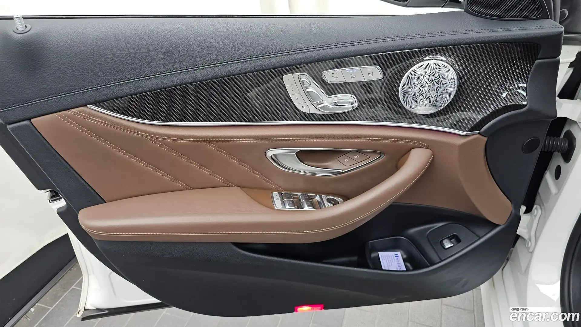 E-Class Mercedes-Benz 2019.11-INNER-034