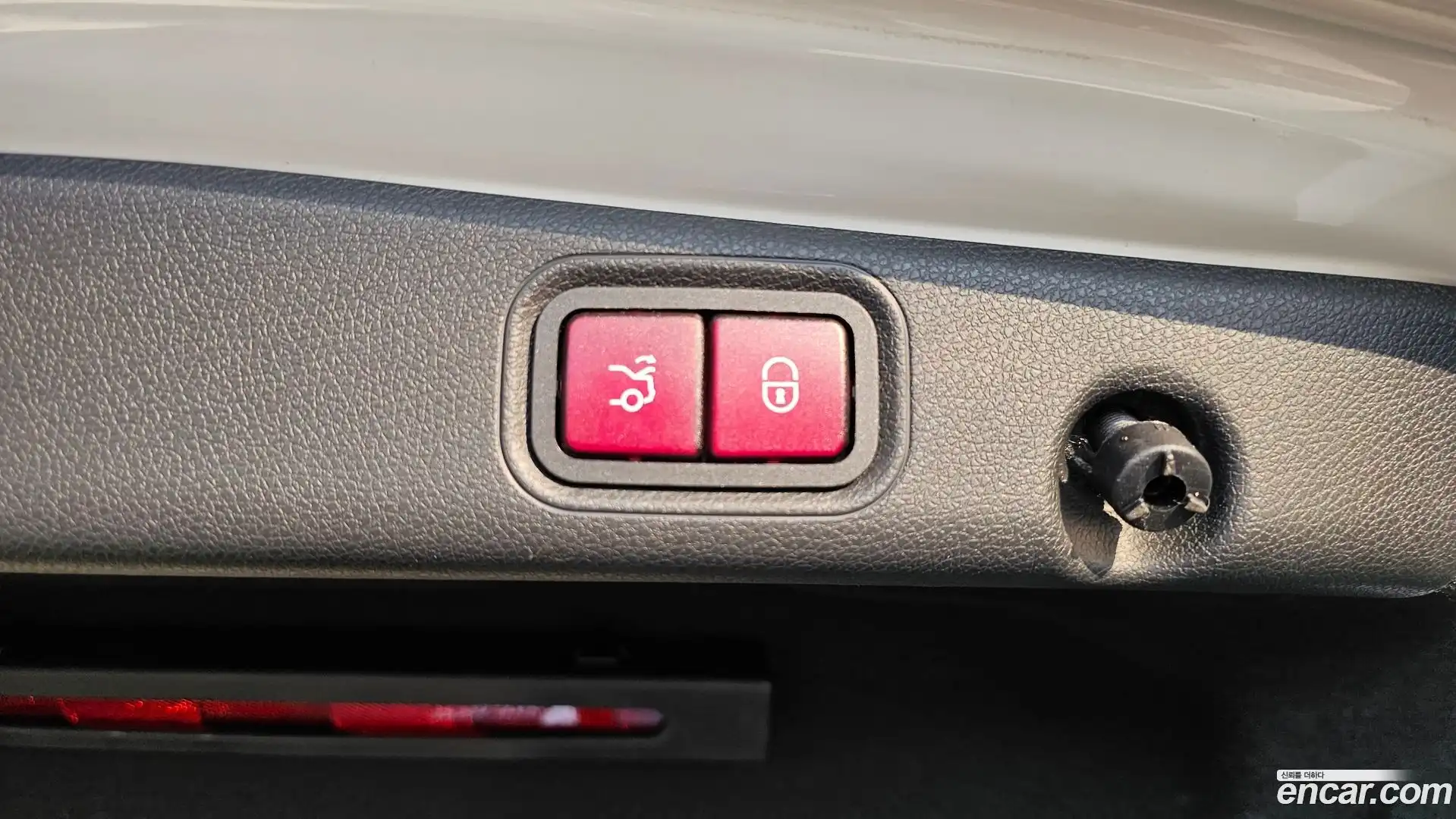 E-Class Mercedes-Benz 2019.11-OPTION-040