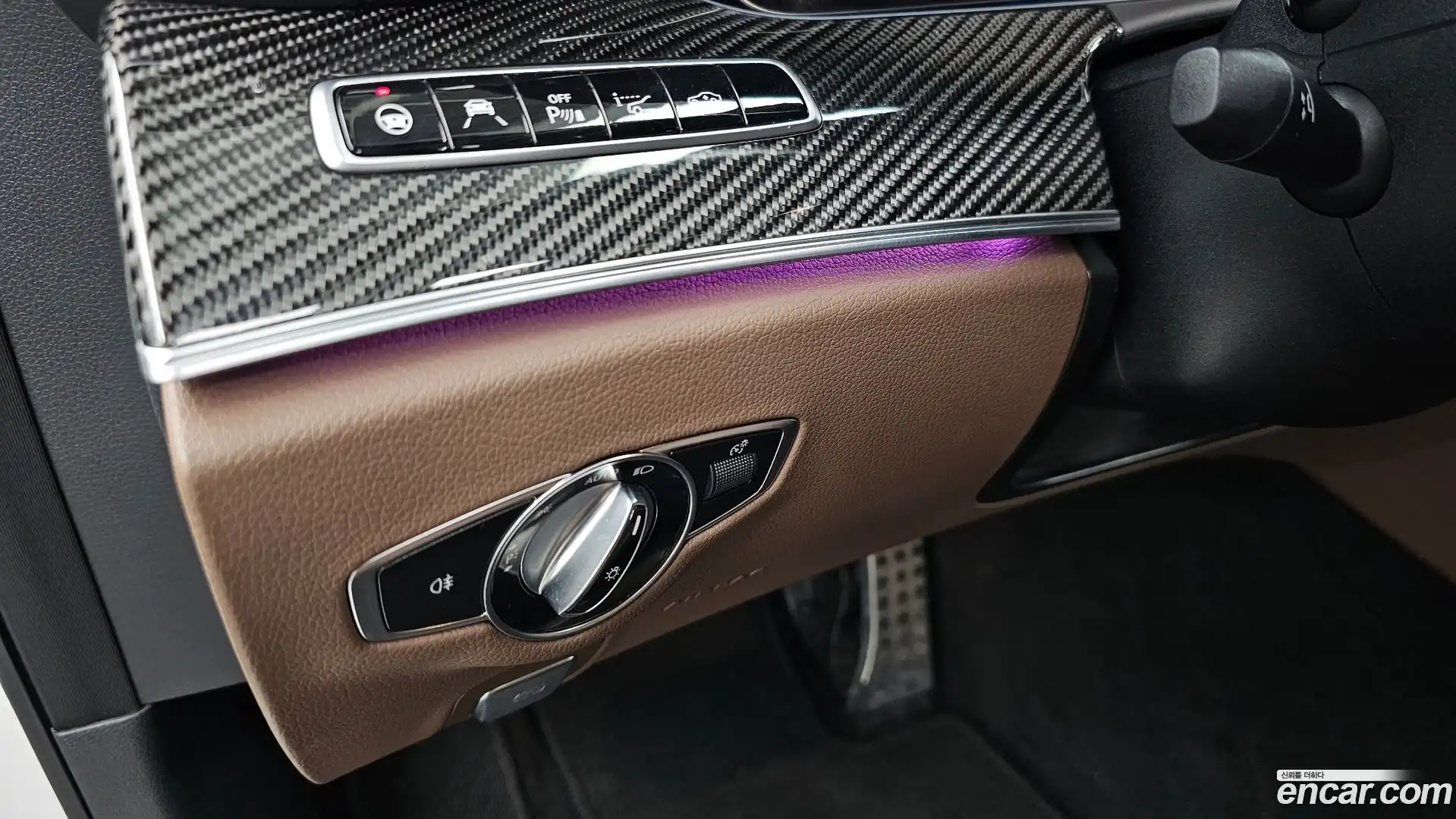 E-Class Mercedes-Benz 2019.11-OPTION-042